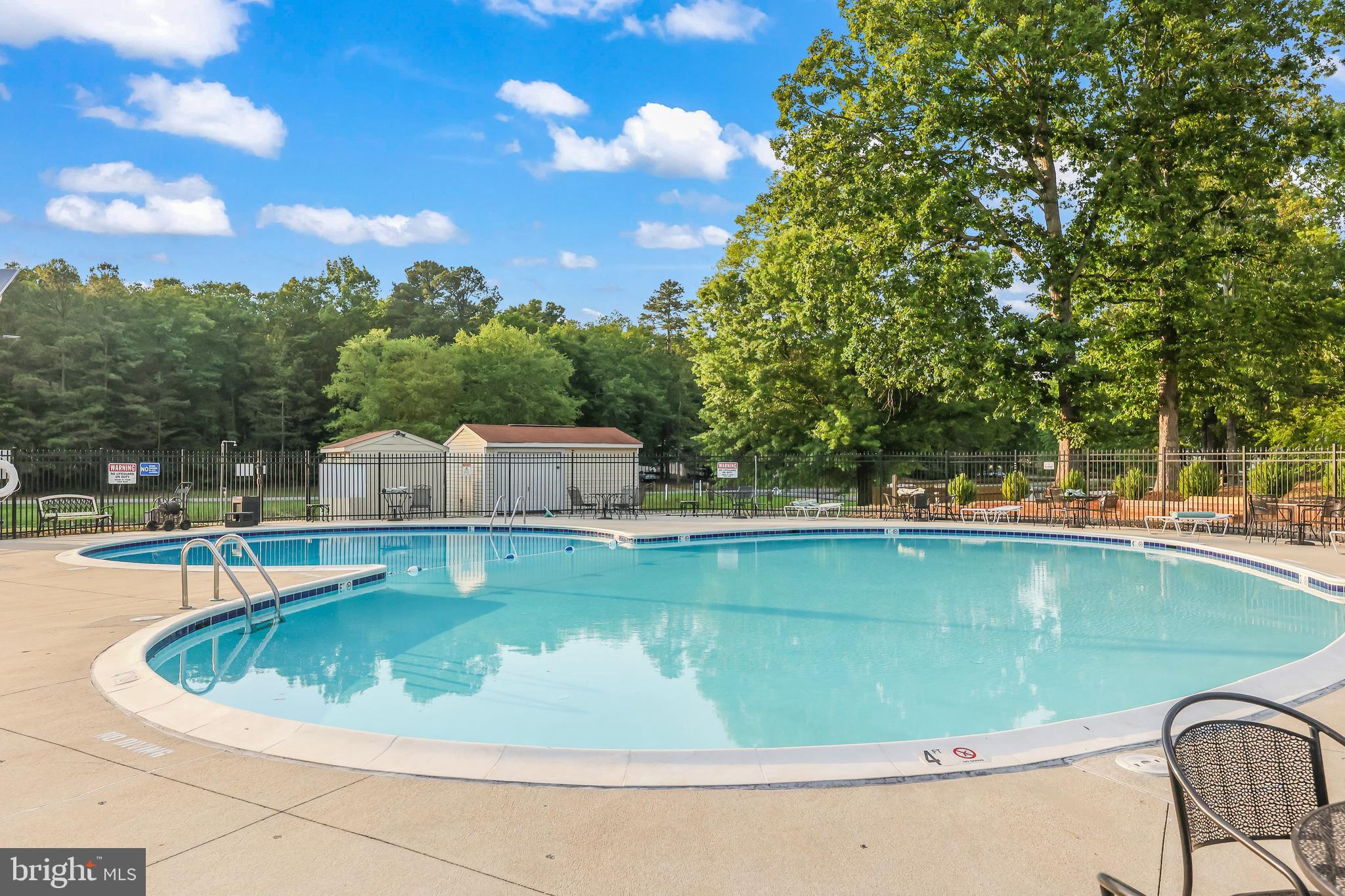LAKE LAND OR - Residential