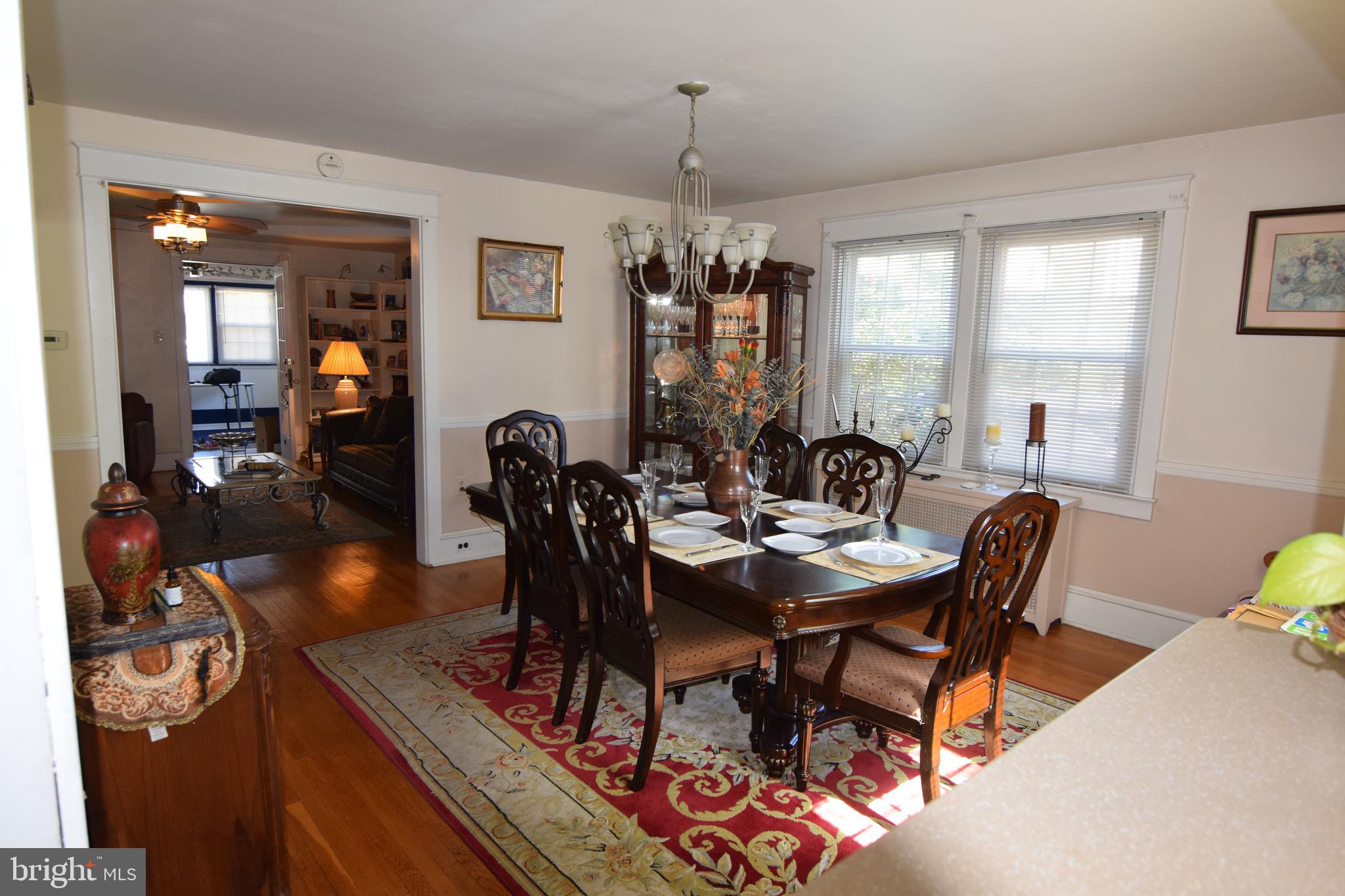 GLADSTONE MANOR - Residential
