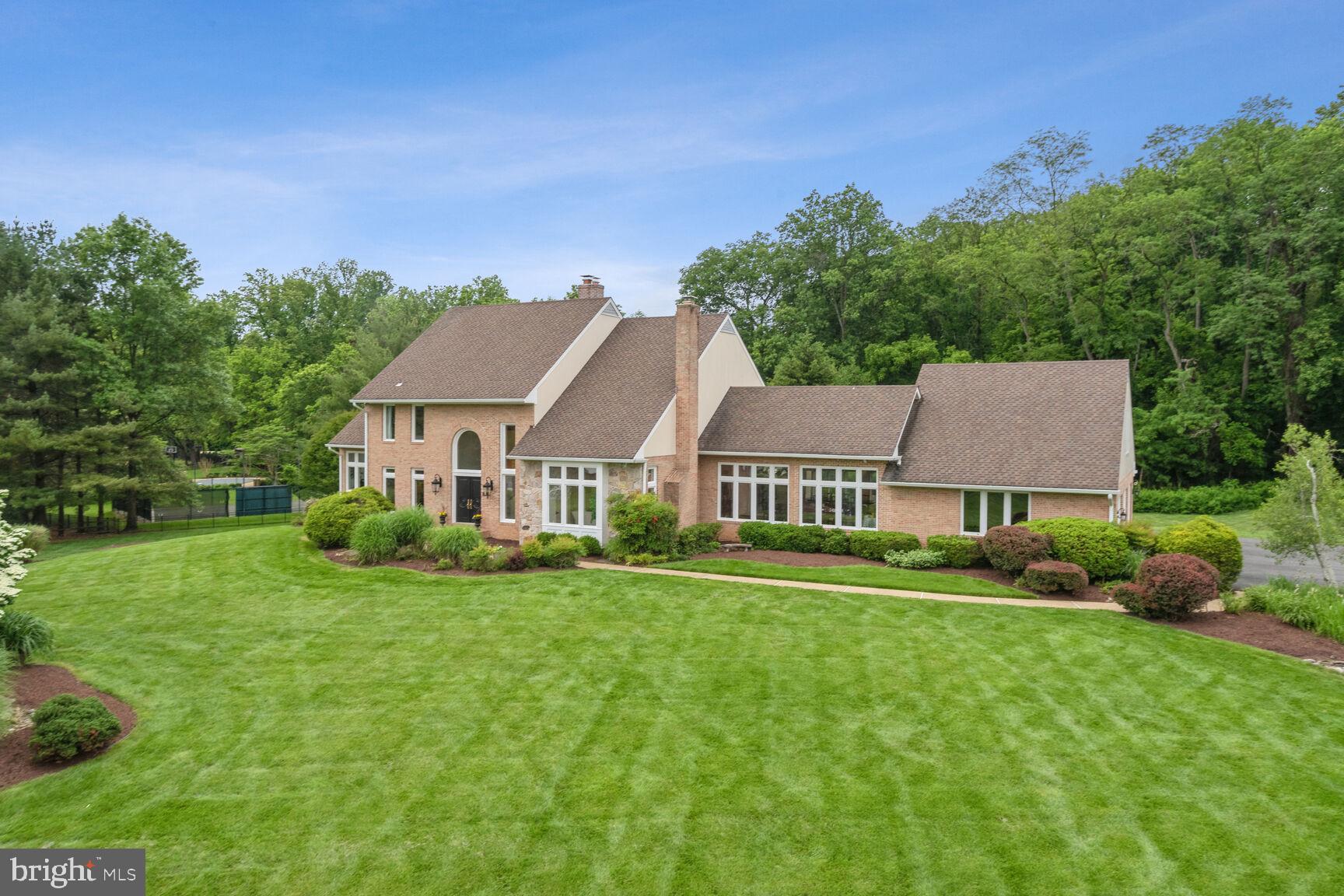FALCONHURST - Residential
