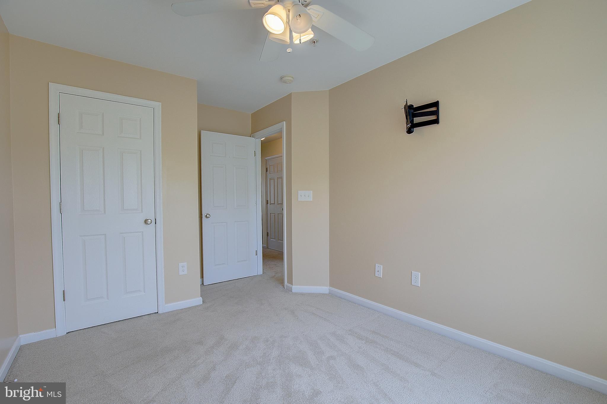 PRINCE FREDERICK CROSSING - Residential