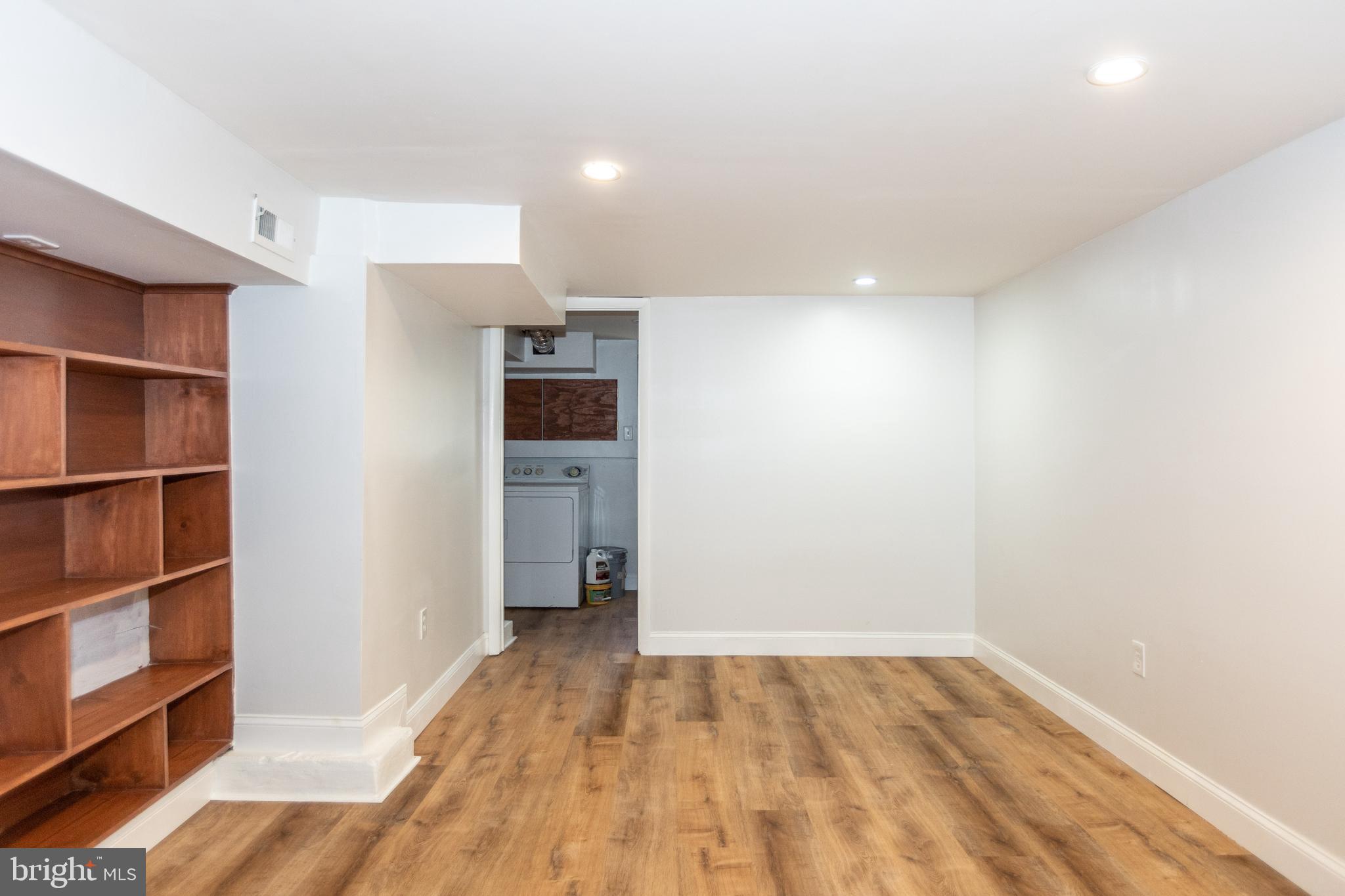 WYMAN PARK HAMPDEN - Residential