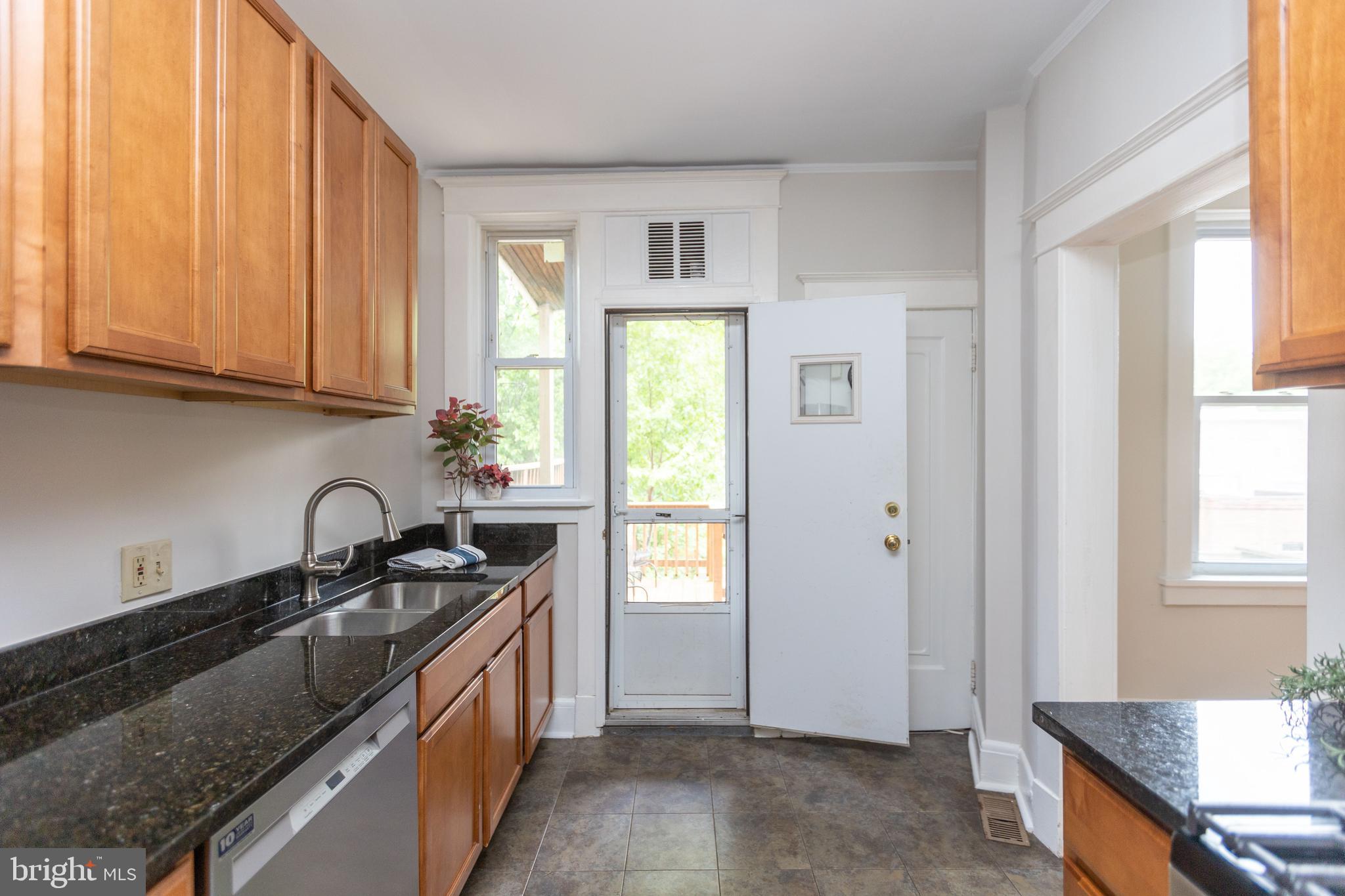 WYMAN PARK HAMPDEN - Residential