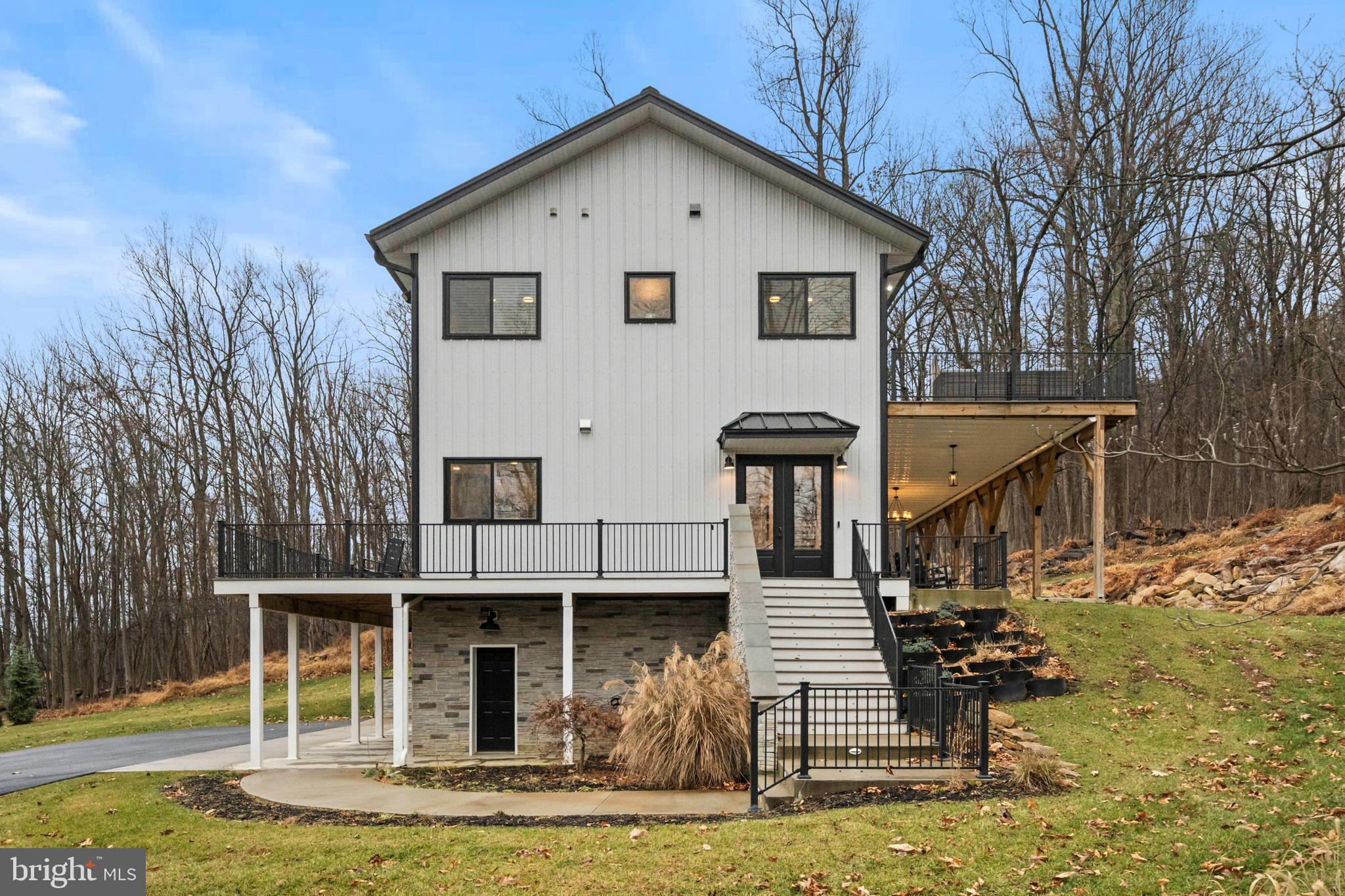 HOUGH - Residential