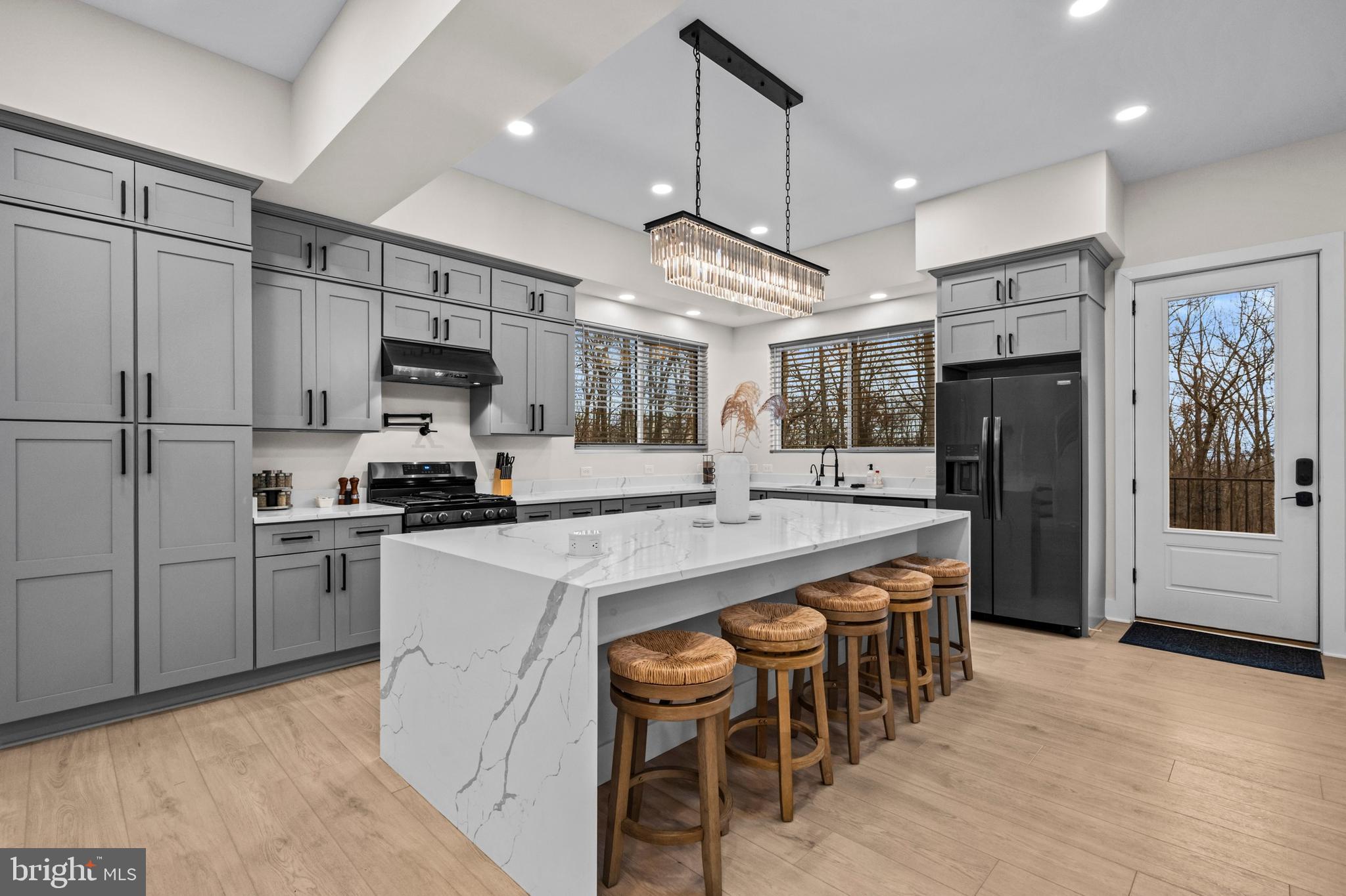 HOUGH - Residential