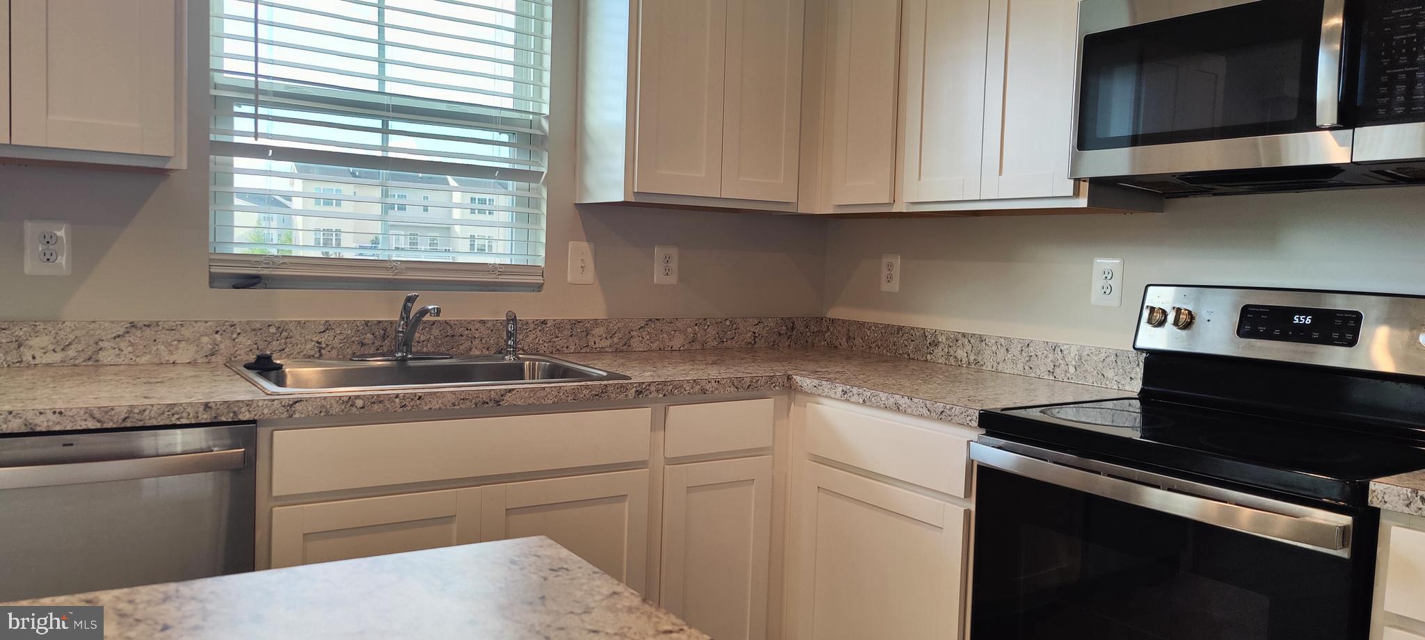 HYETTS CROSSING - Residential