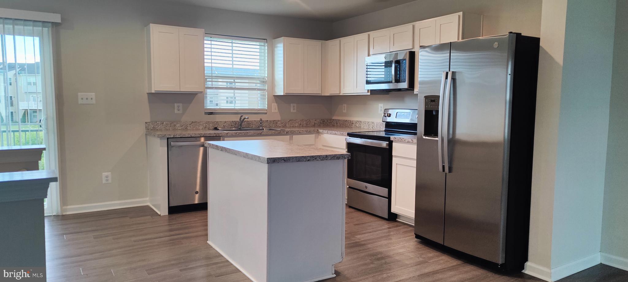 HYETTS CROSSING - Residential