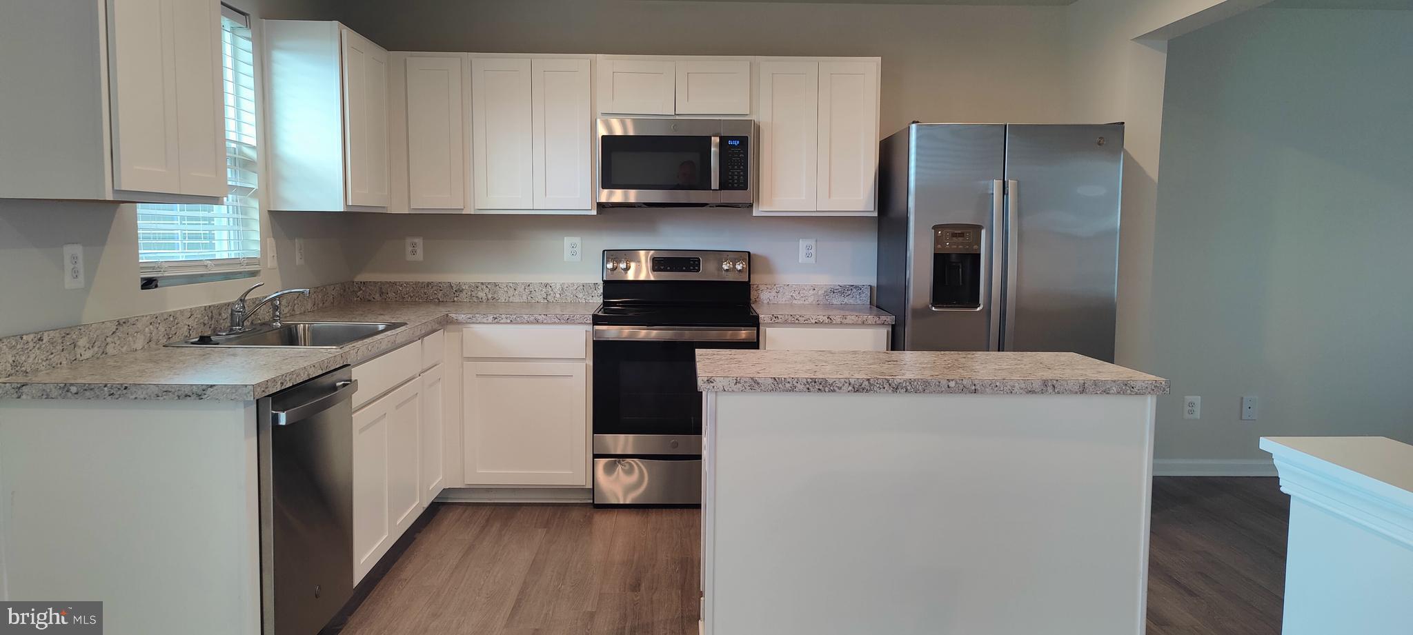 HYETTS CROSSING - Residential