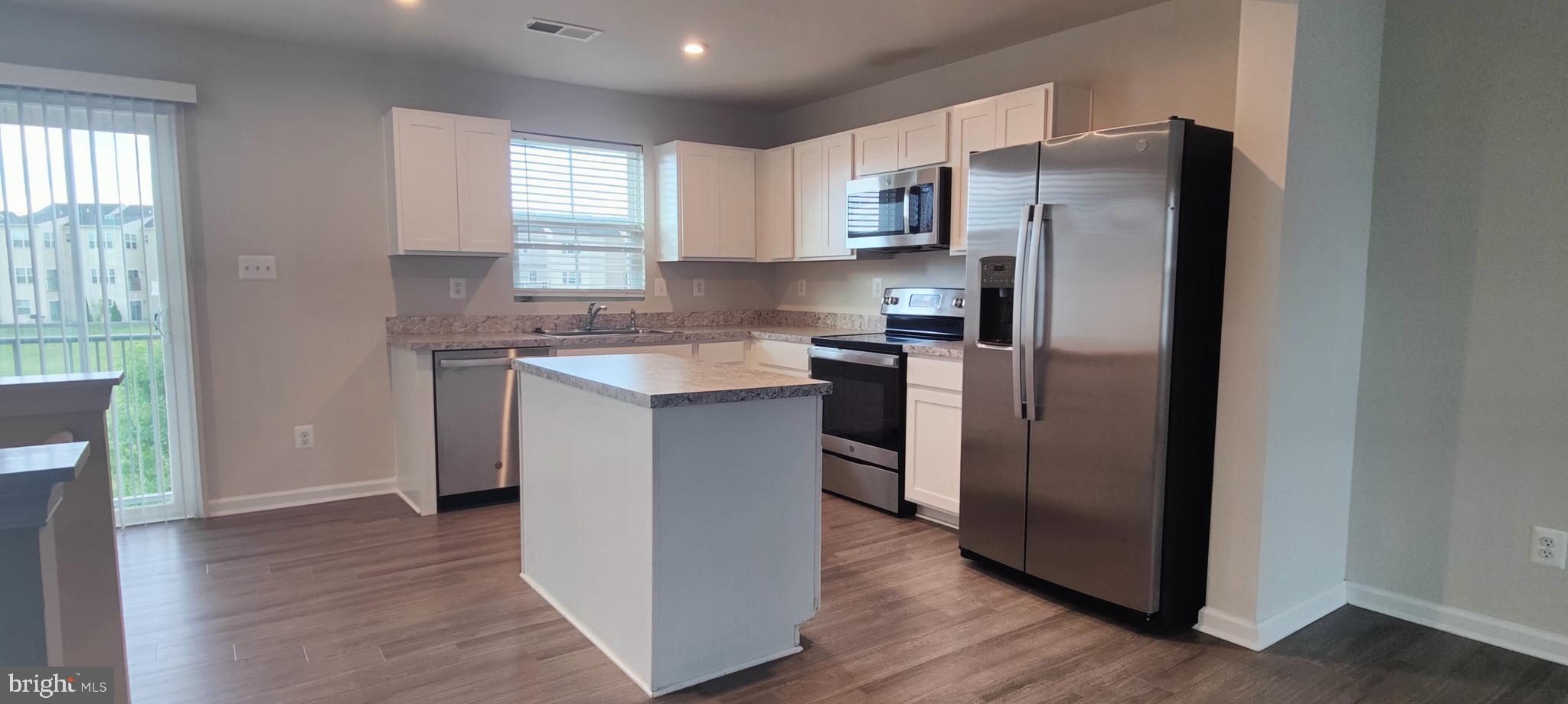 HYETTS CROSSING - Residential