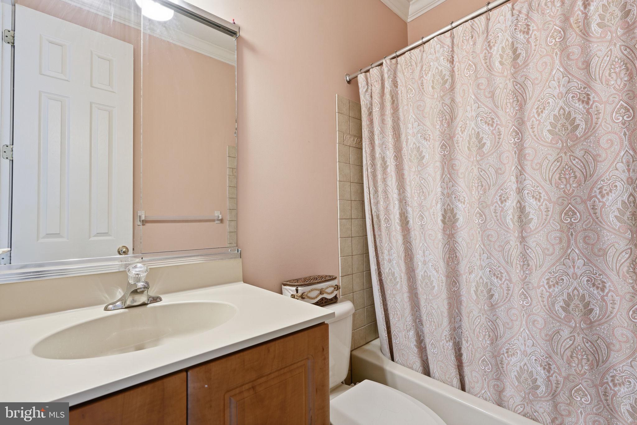 ESTATES AT FARAWAY FARMS - Residential