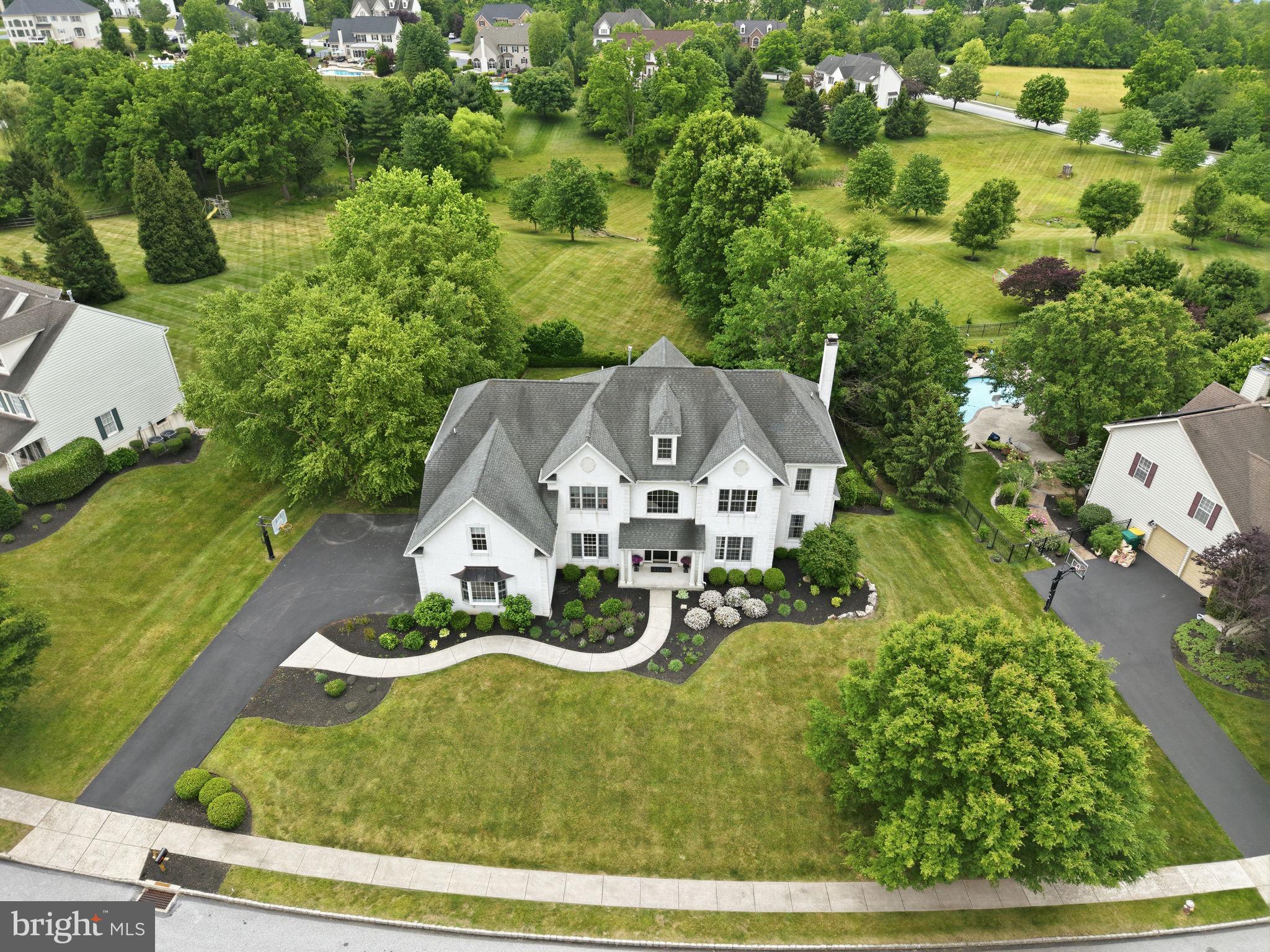 ESTATES AT FARAWAY FARMS - Residential