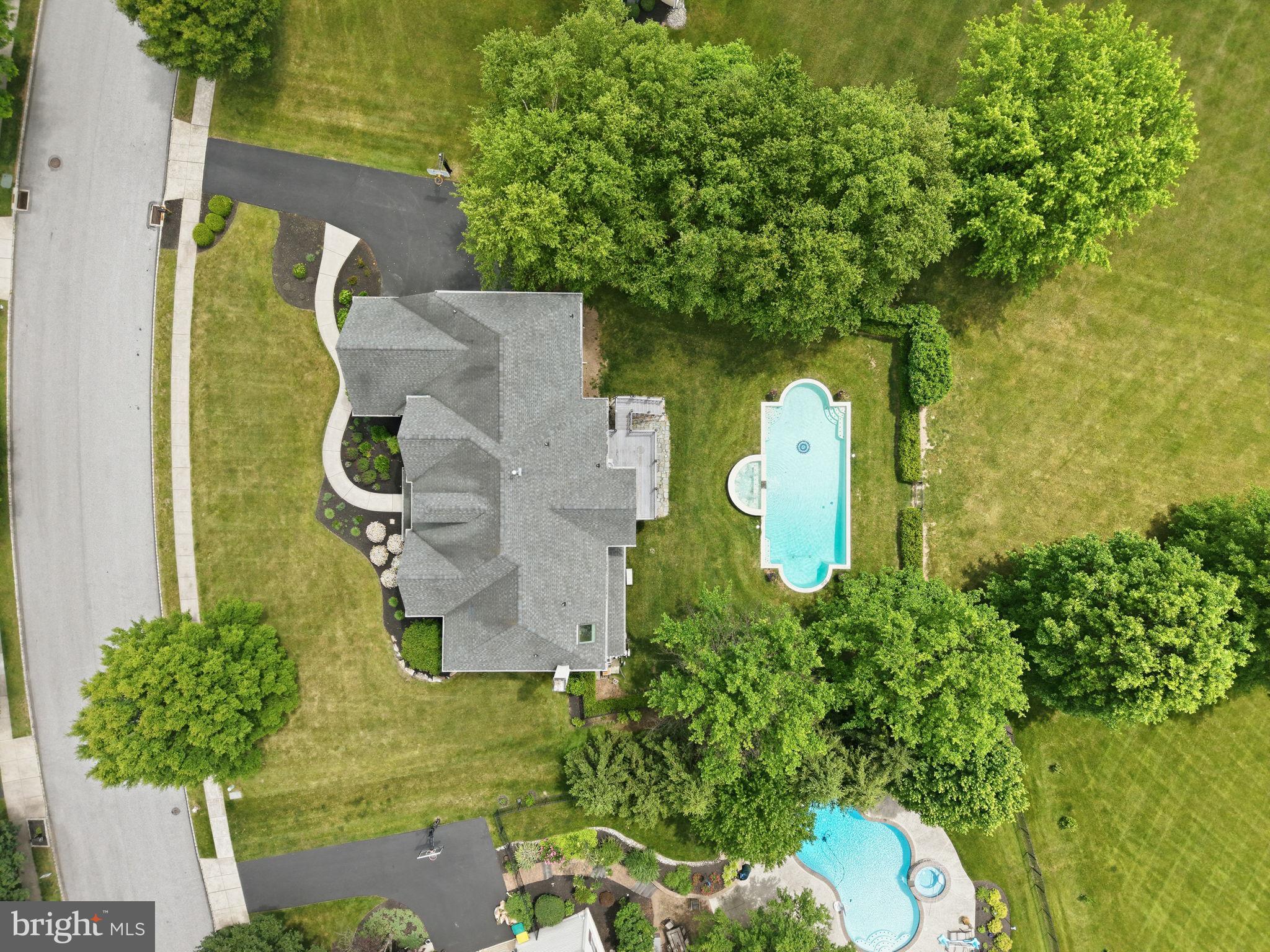 ESTATES AT FARAWAY FARMS - Residential
