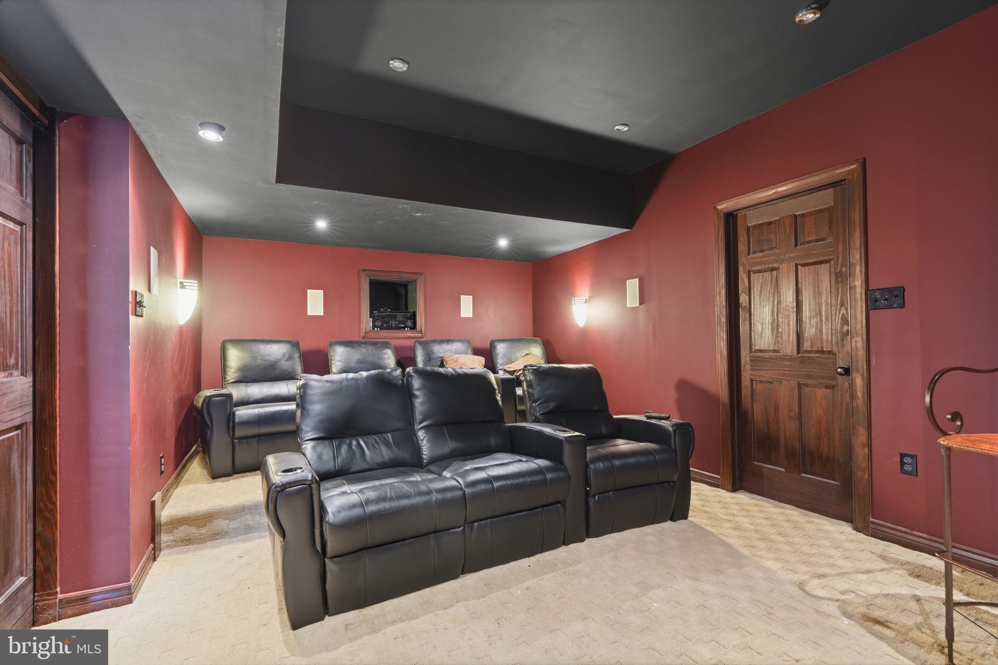 ESTATES AT FARAWAY FARMS - Residential