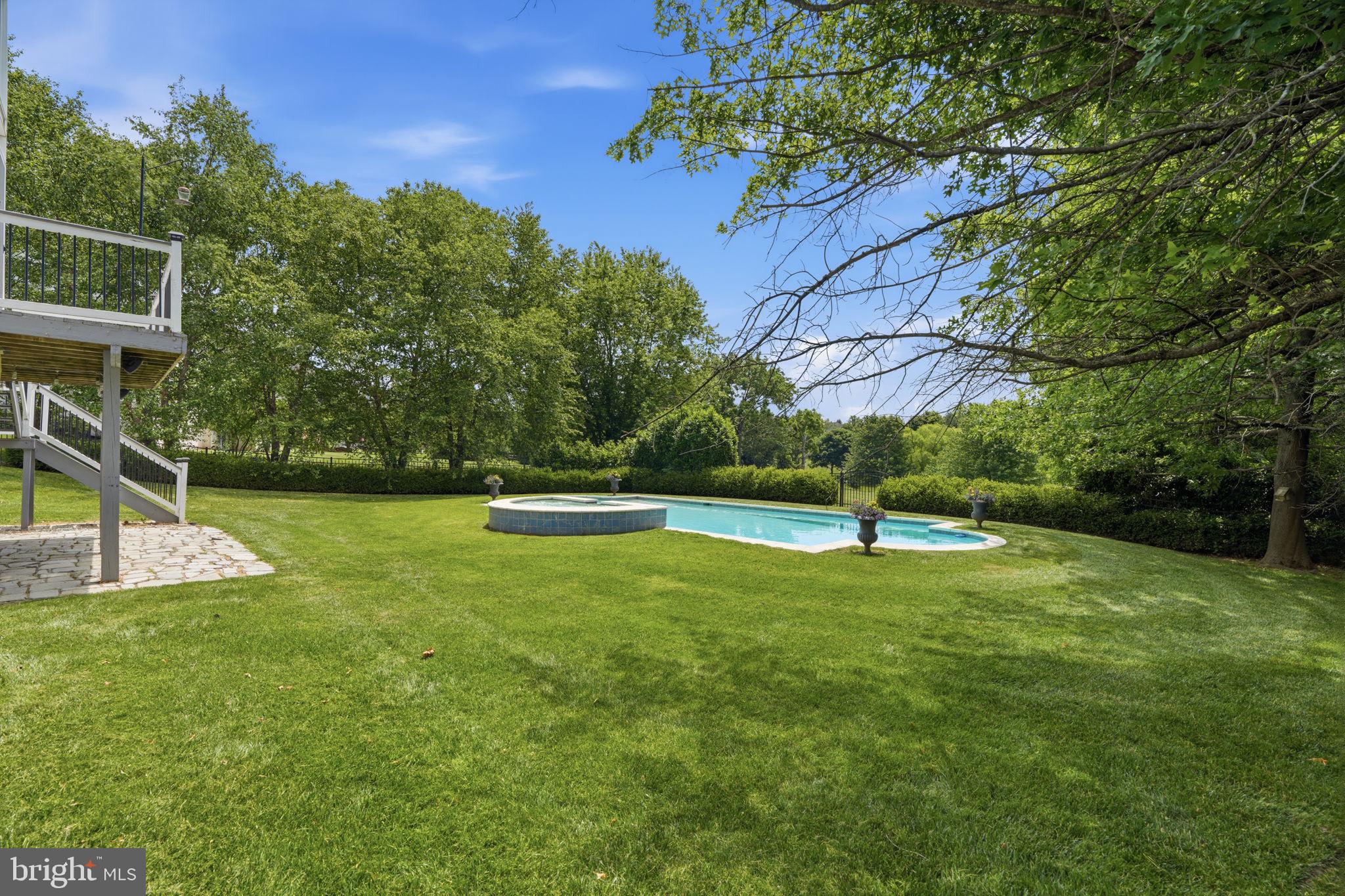 ESTATES AT FARAWAY FARMS - Residential