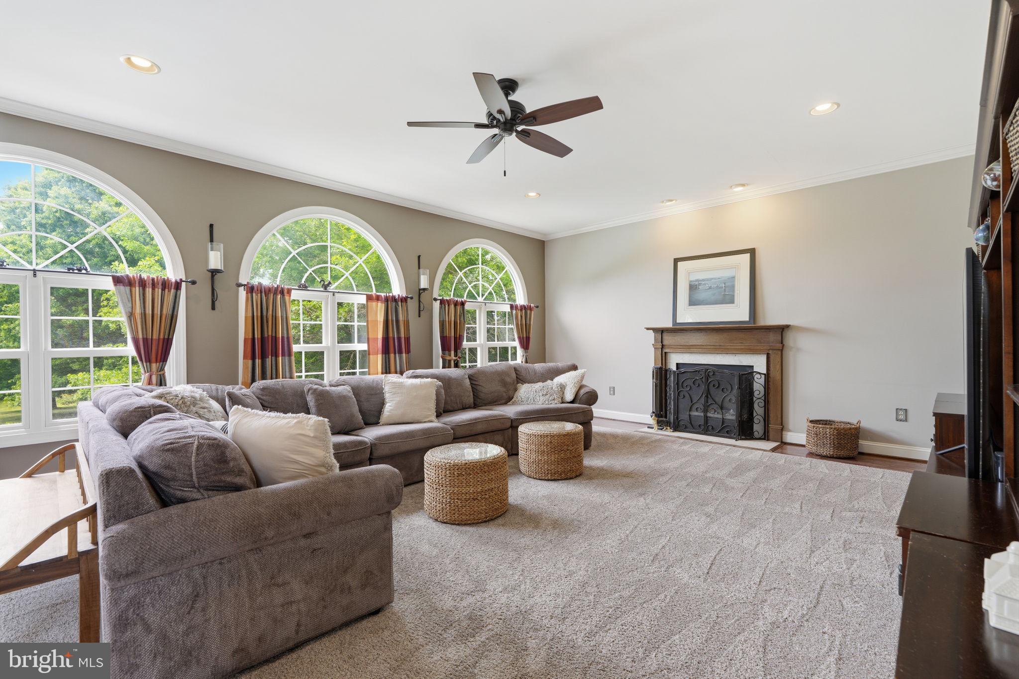 ESTATES AT FARAWAY FARMS - Residential