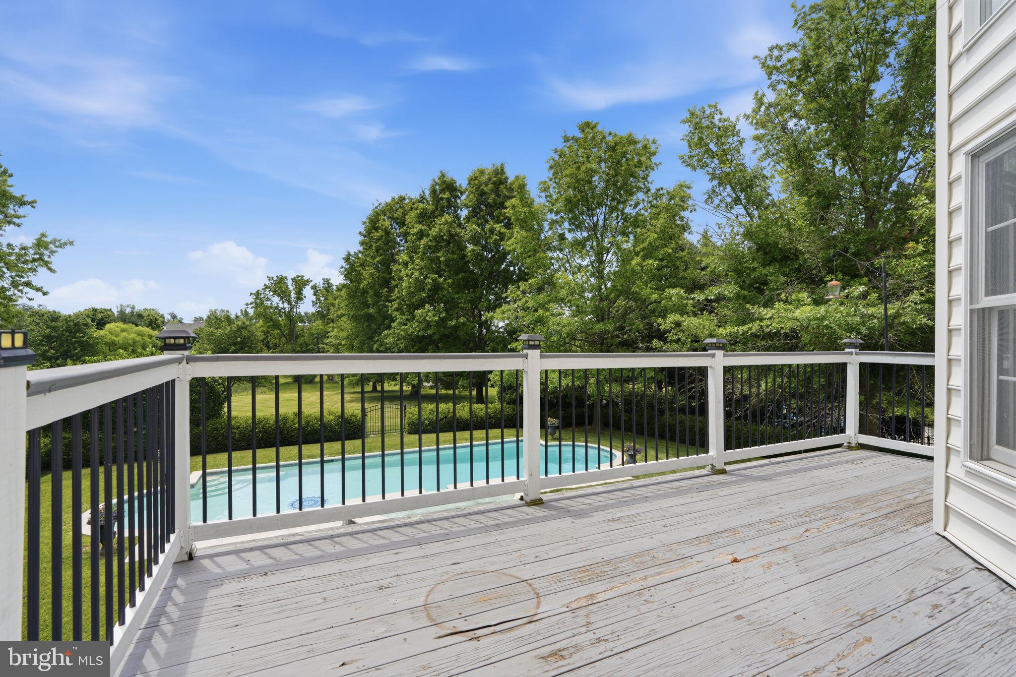 ESTATES AT FARAWAY FARMS - Residential