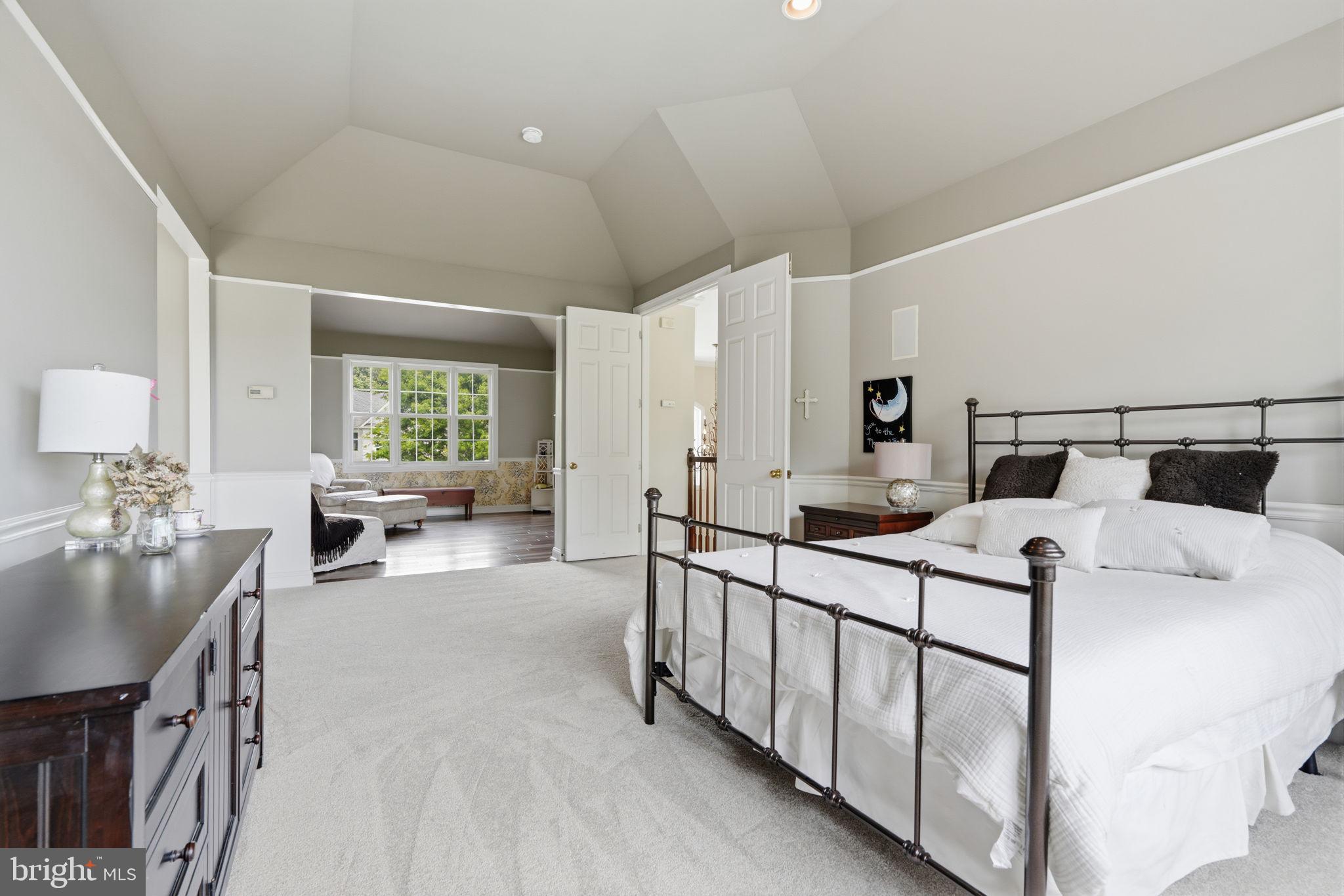 ESTATES AT FARAWAY FARMS - Residential