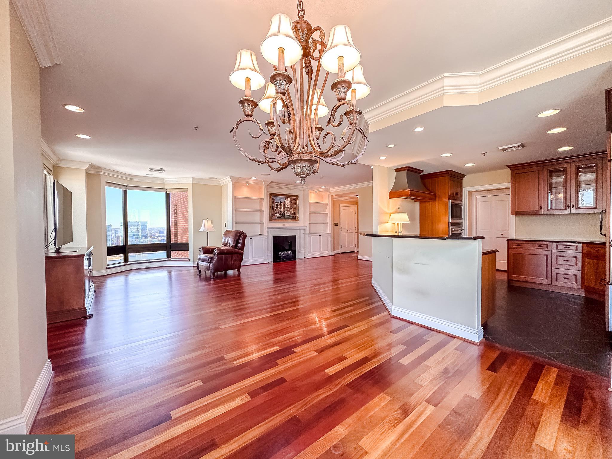Listed and sold simultaneously.