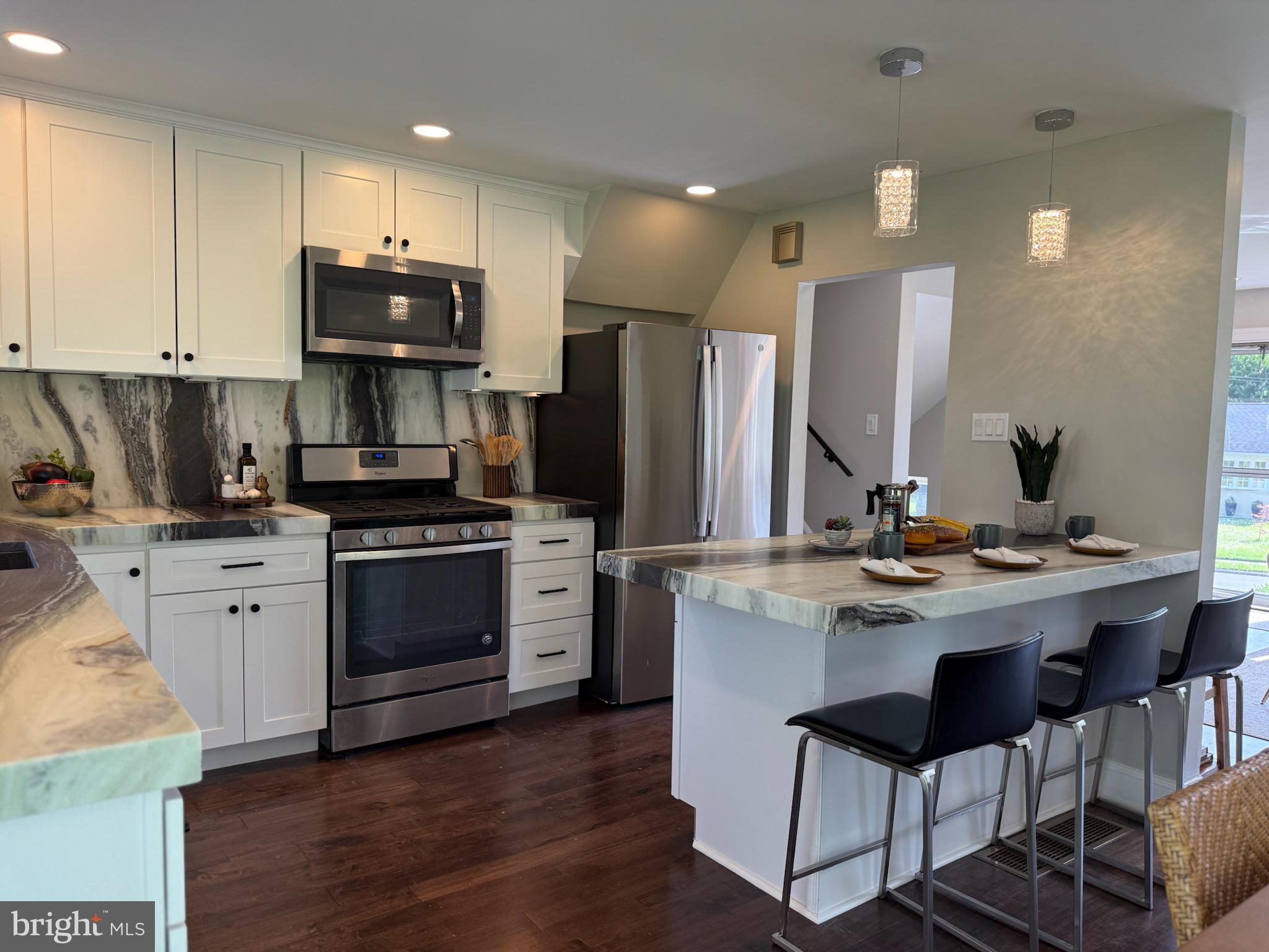 LAWRENCE PARK - Residential