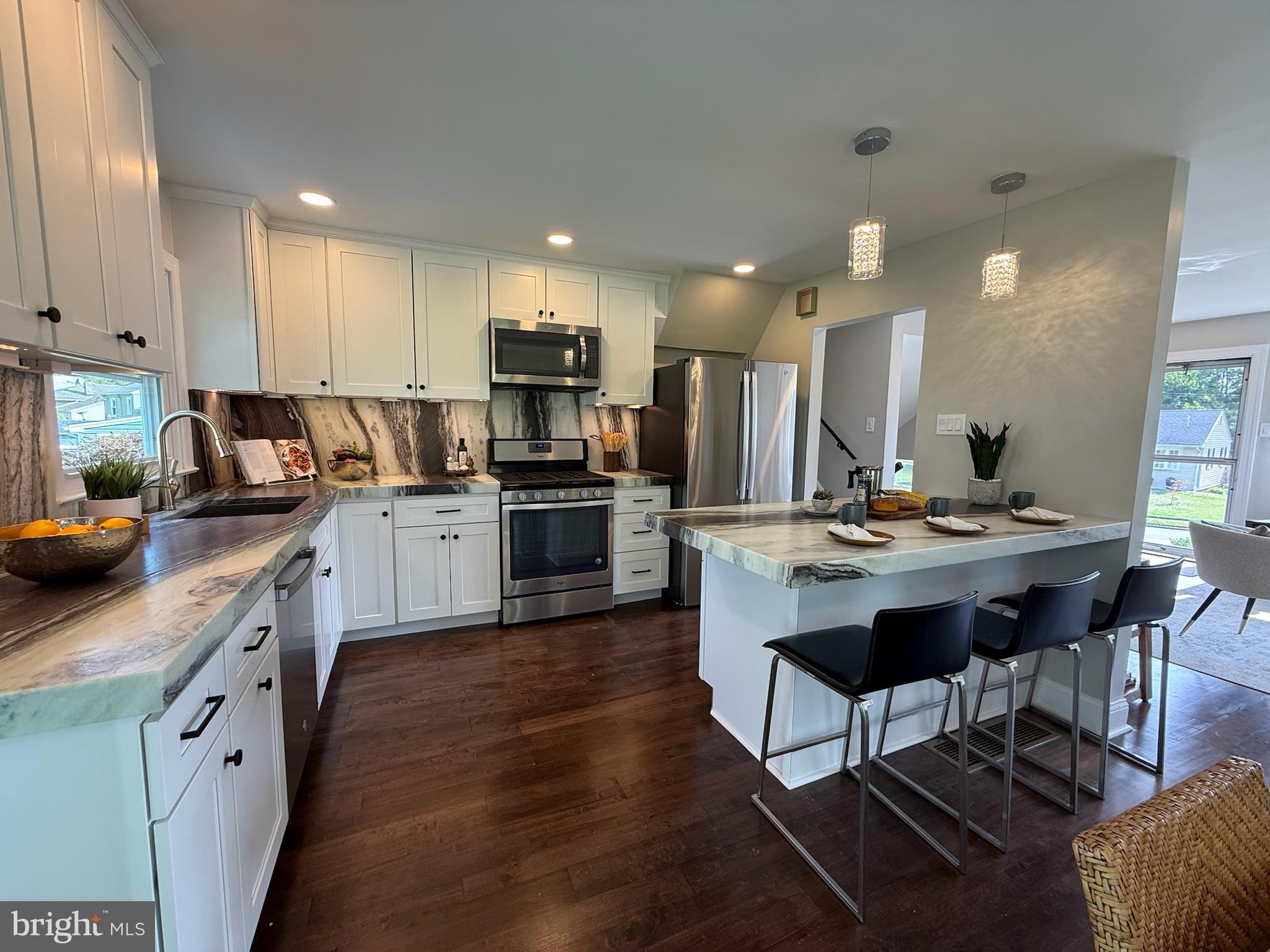 LAWRENCE PARK - Residential