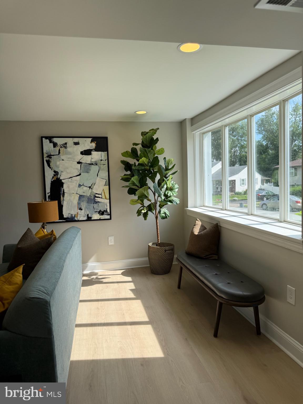 LAWRENCE PARK - Residential