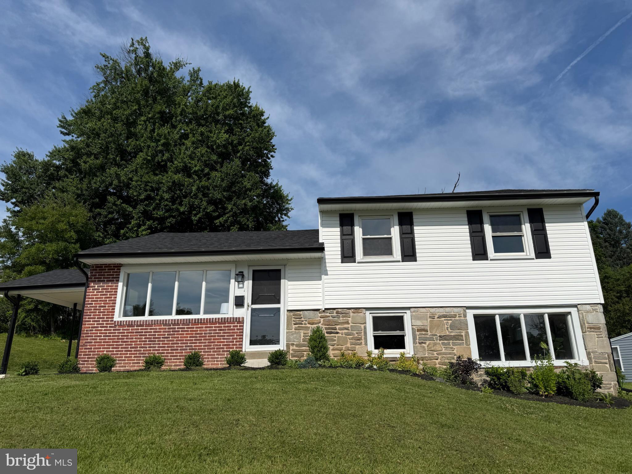 LAWRENCE PARK - Residential