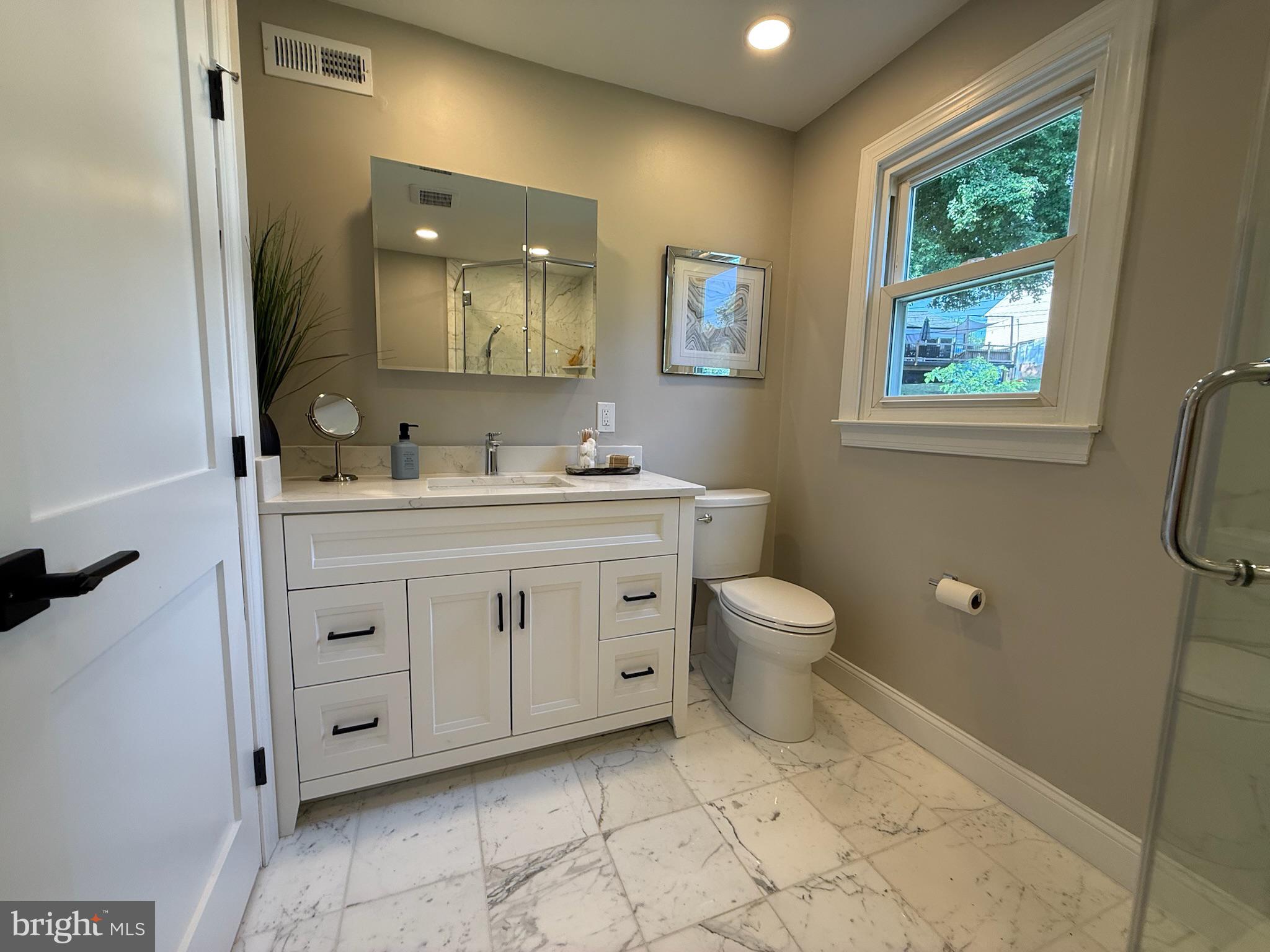 LAWRENCE PARK - Residential