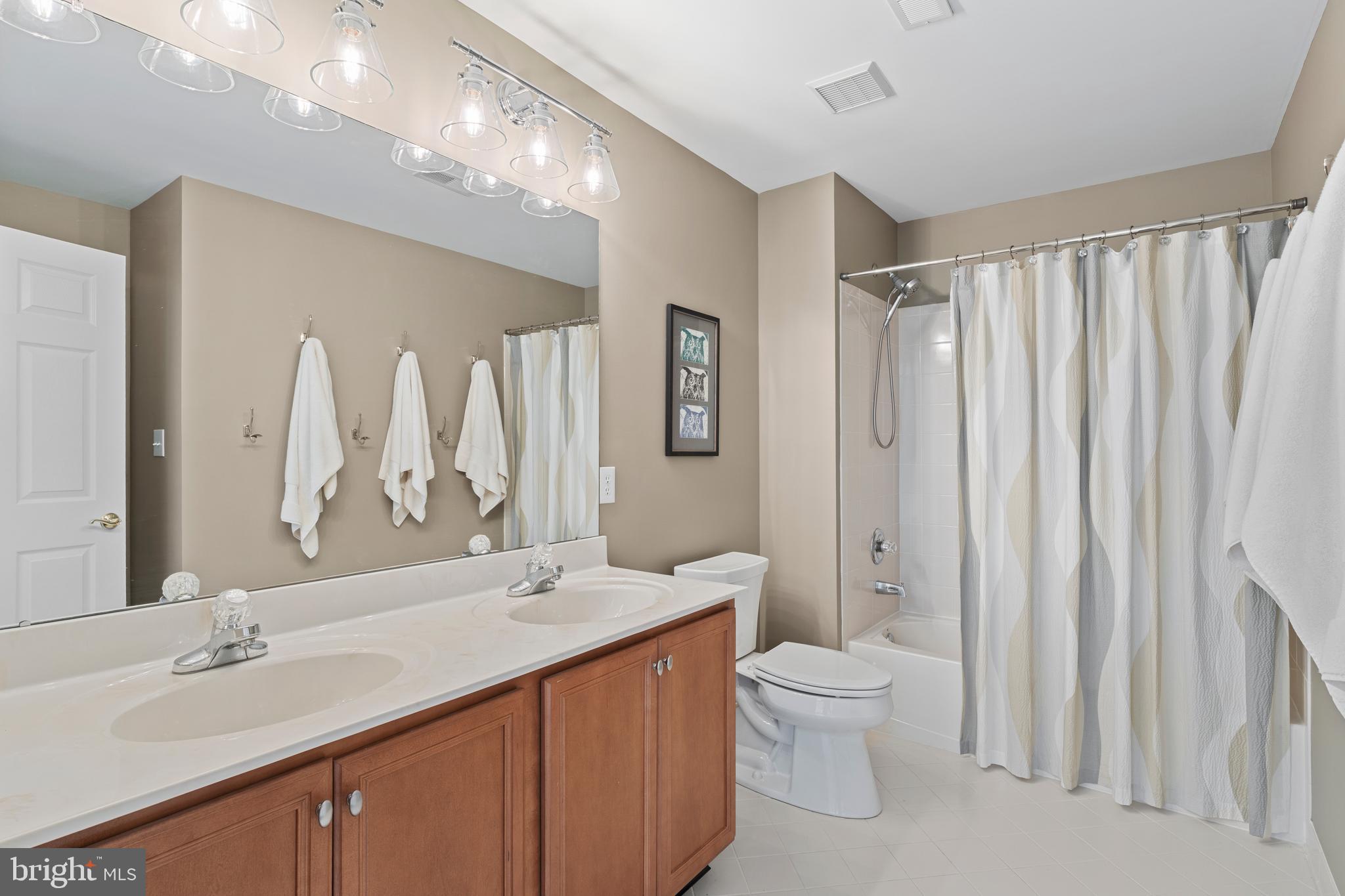BETHANY LAKES - Residential