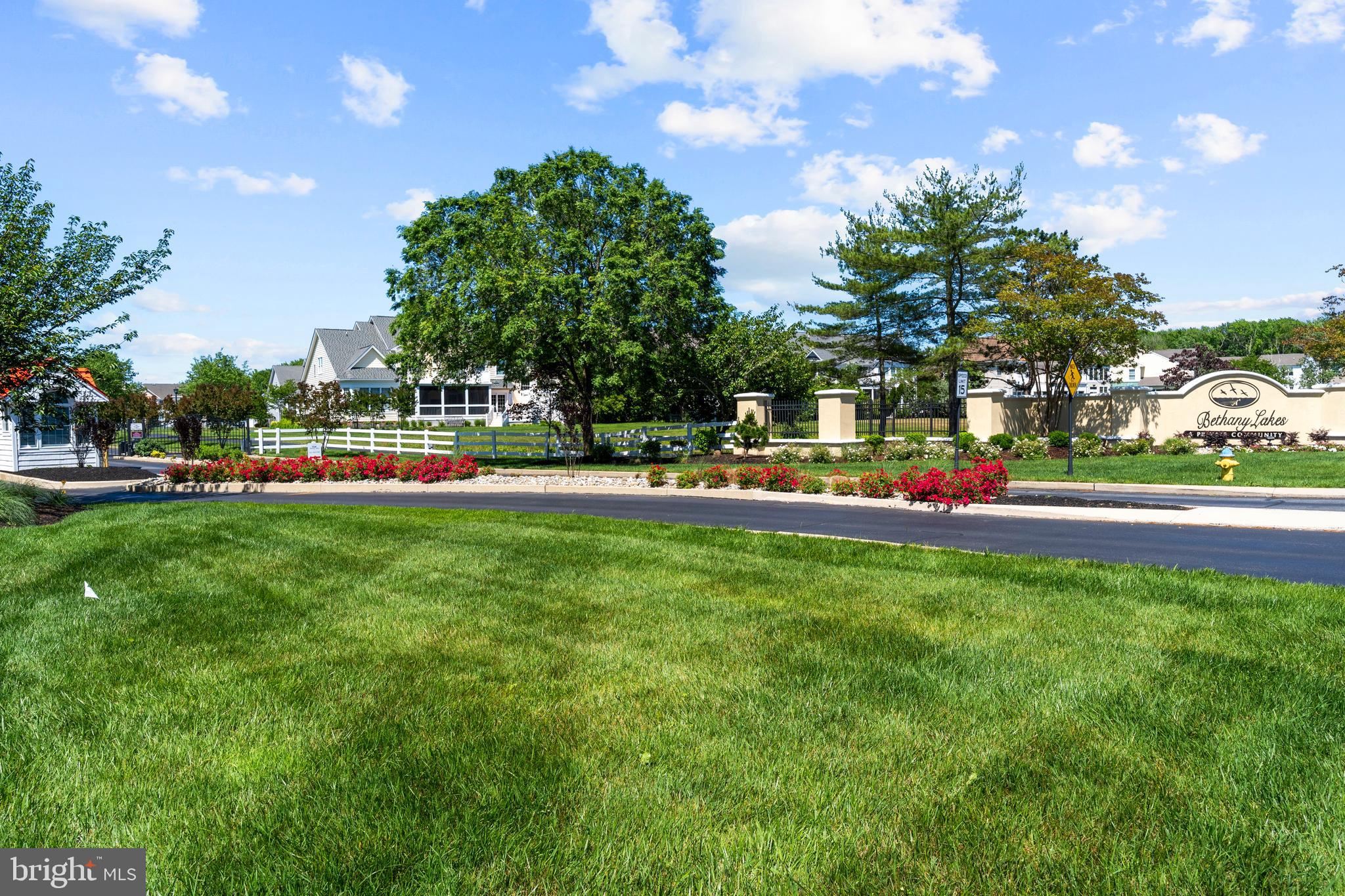 BETHANY LAKES - Residential