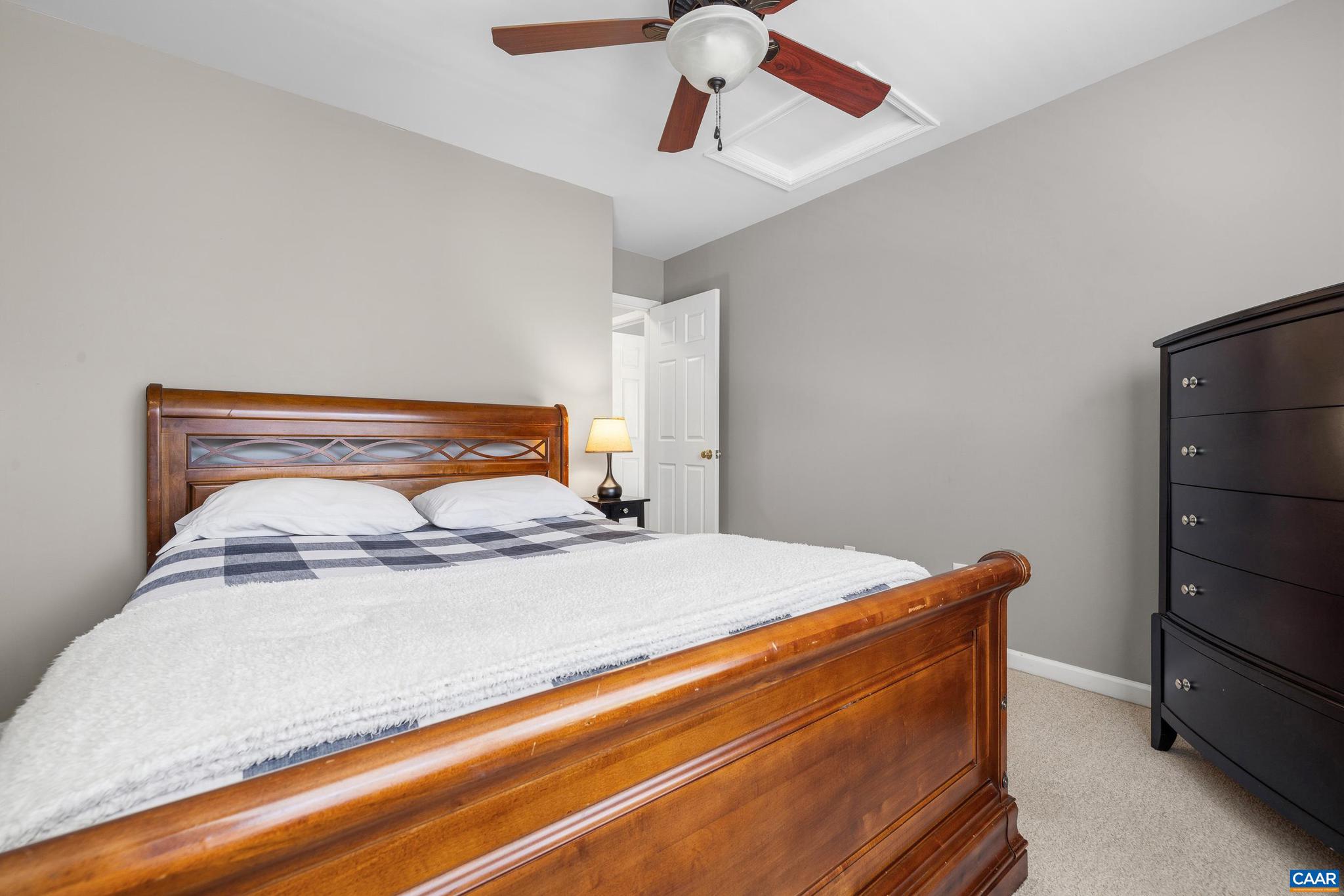 WESTERN RIDGE - Residential