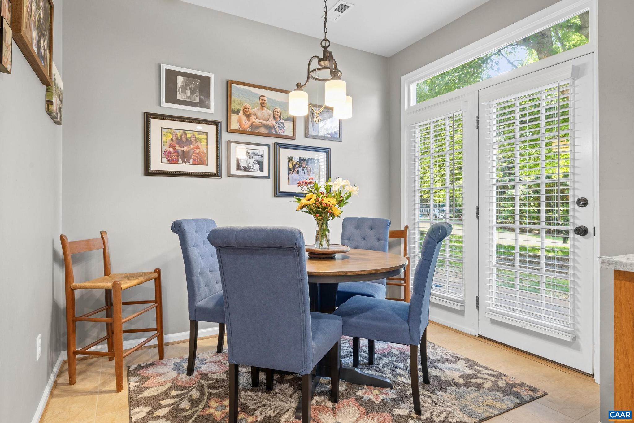 WESTERN RIDGE - Residential