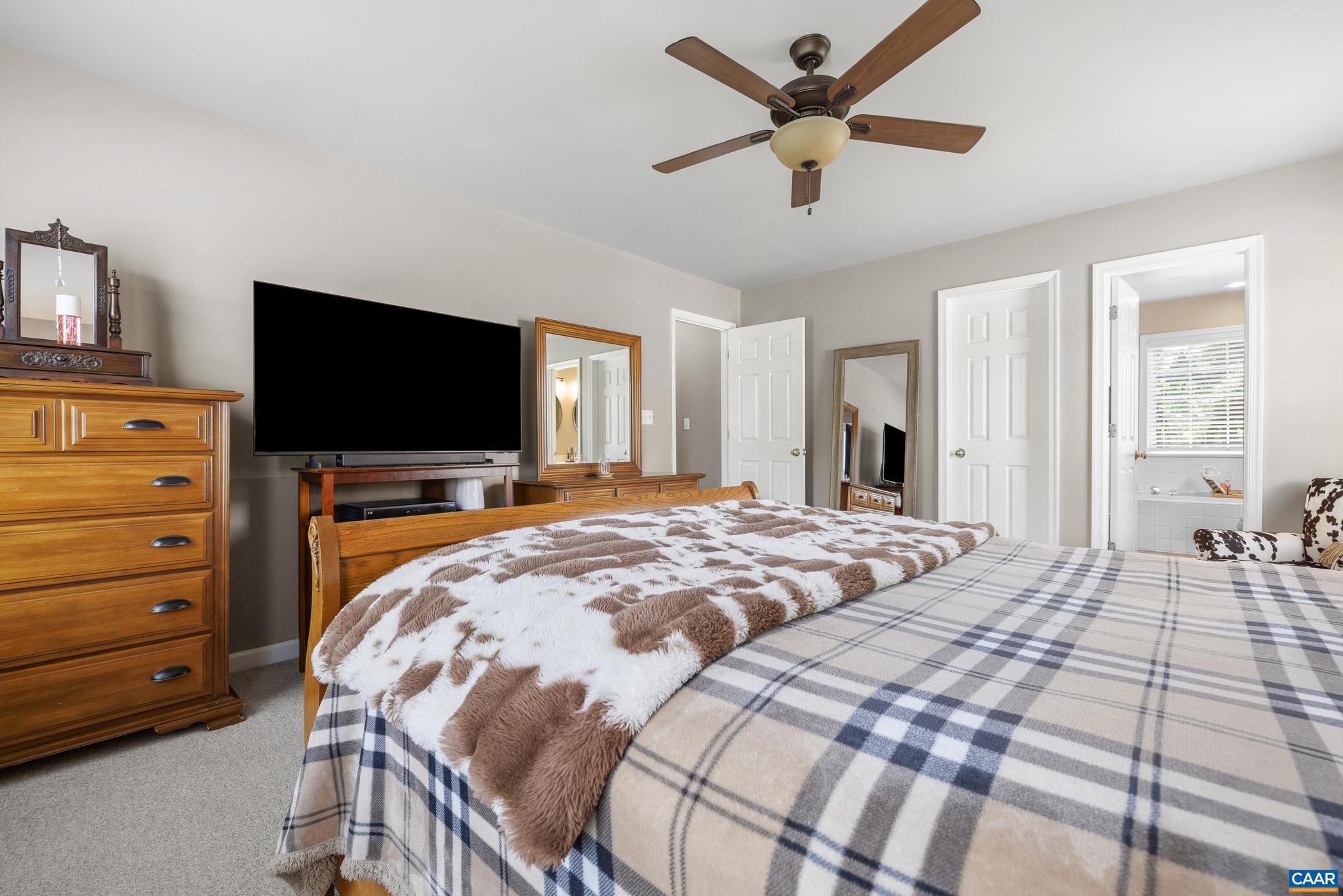 WESTERN RIDGE - Residential