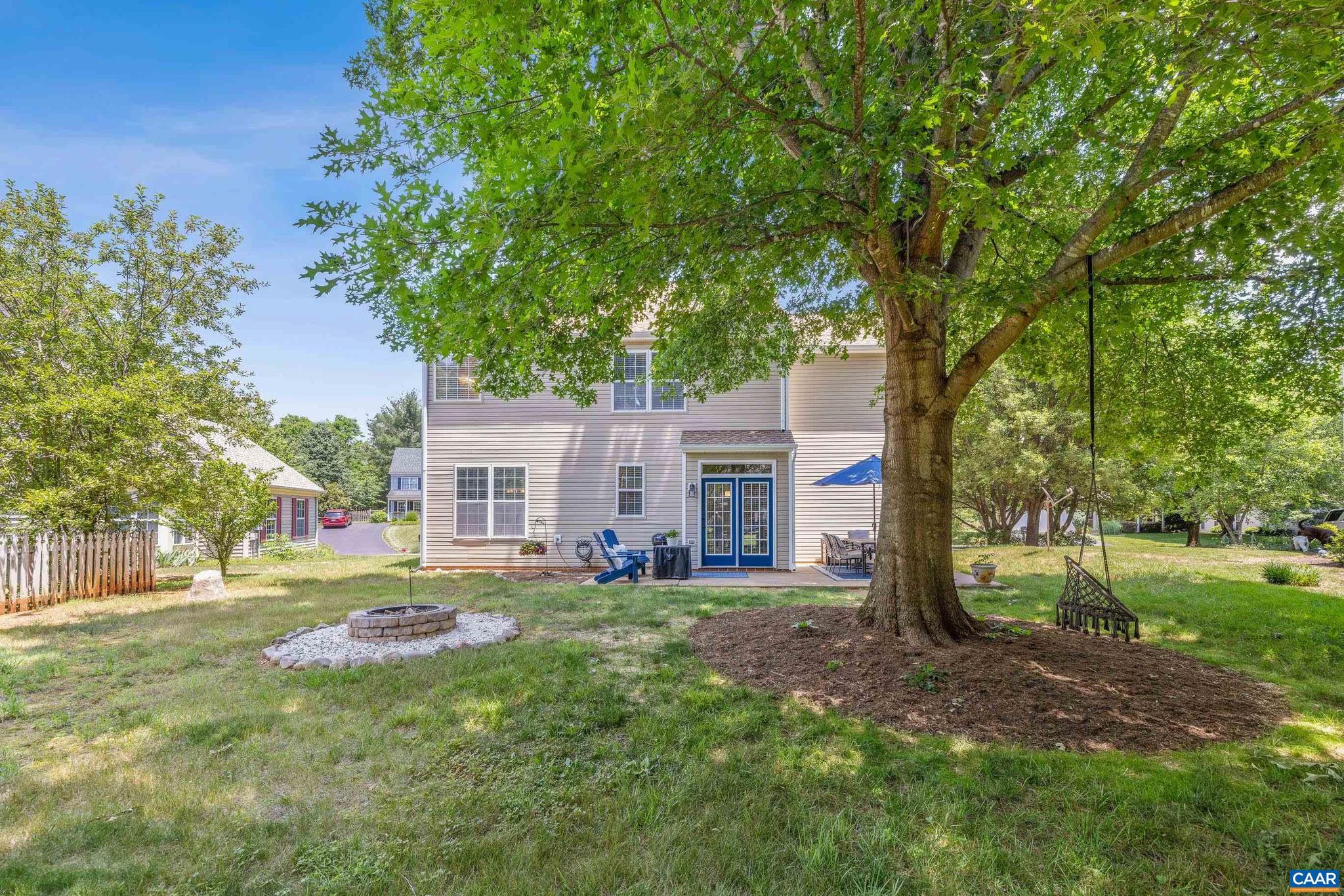 WESTERN RIDGE - Residential