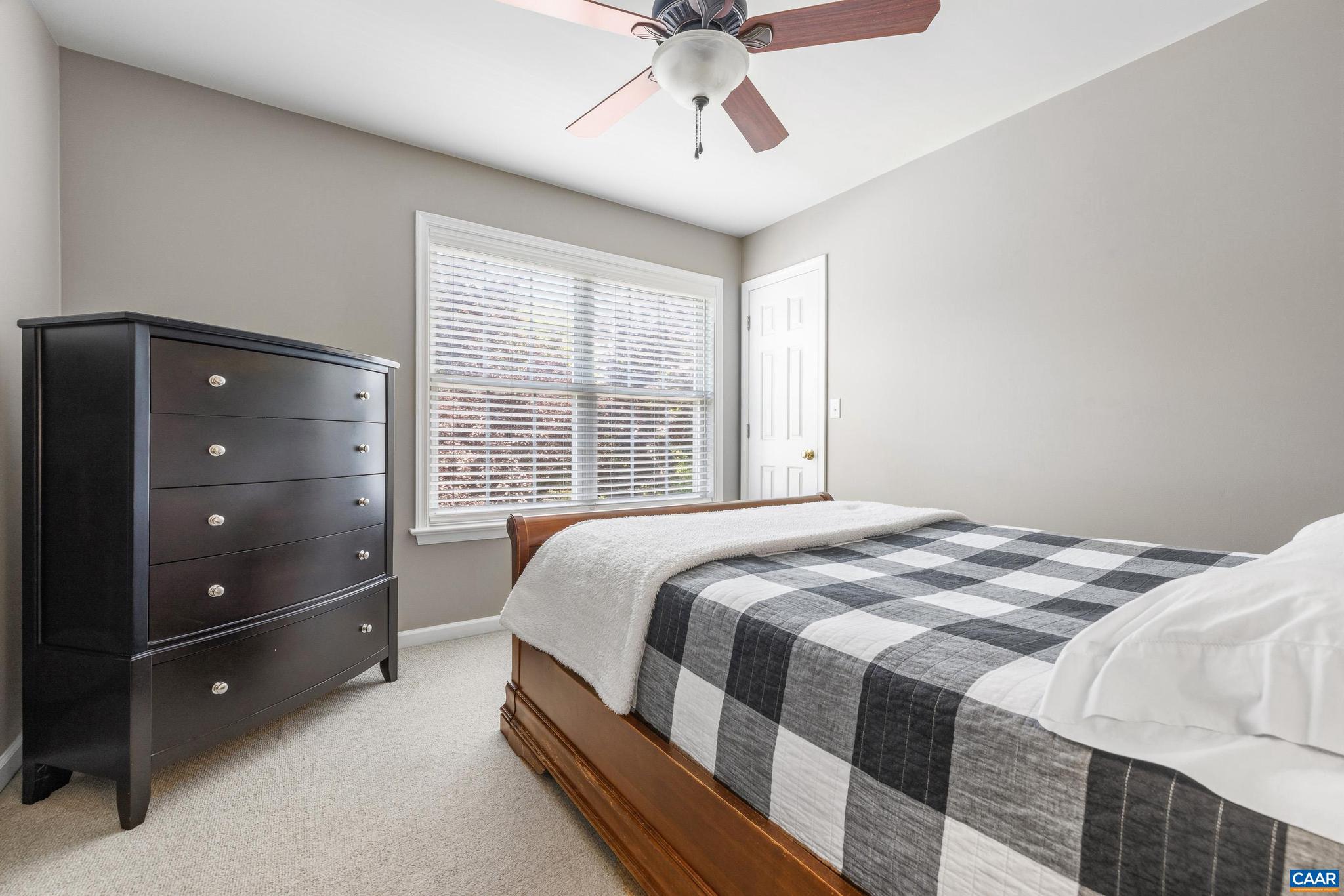WESTERN RIDGE - Residential