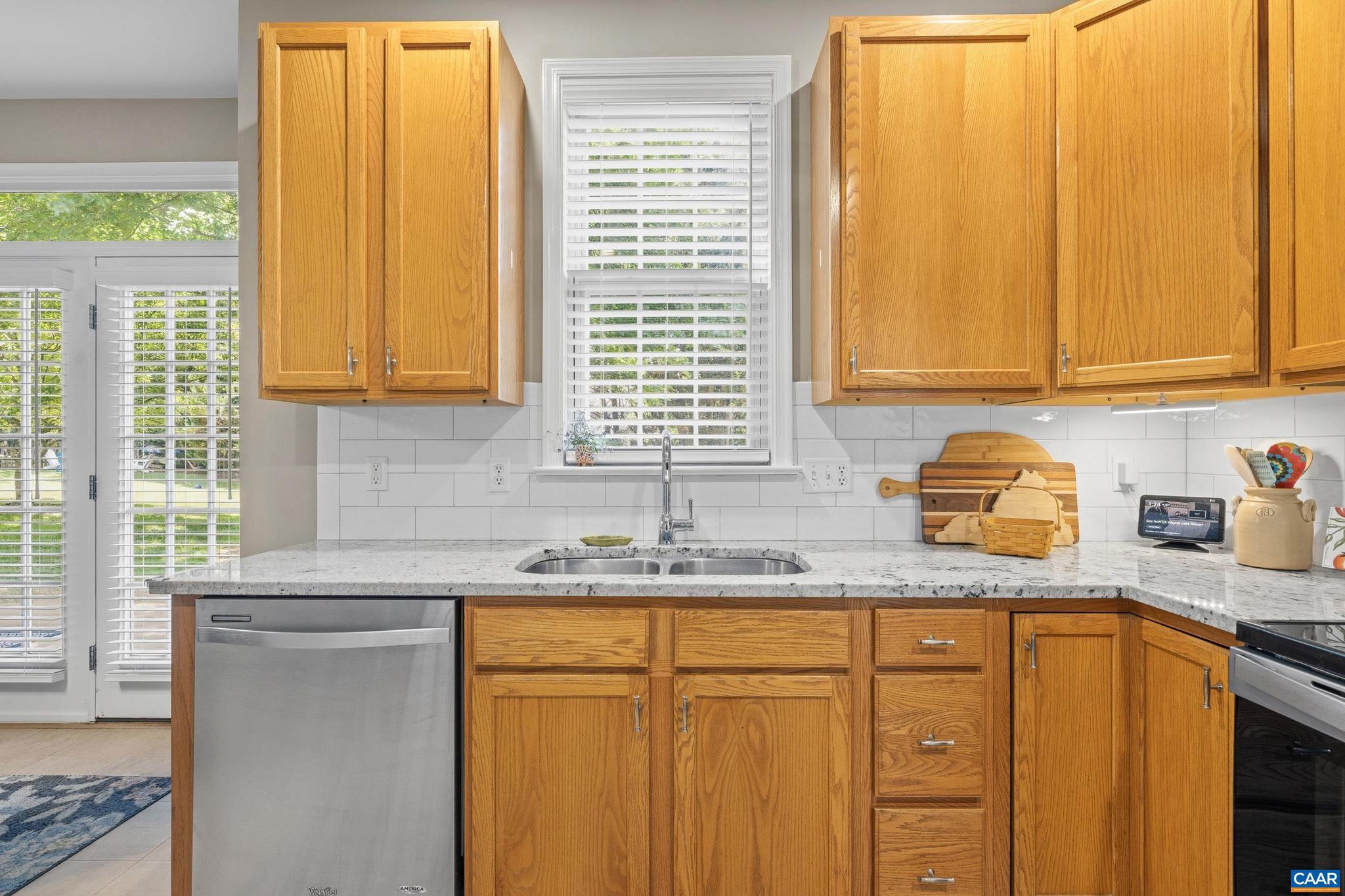 WESTERN RIDGE - Residential