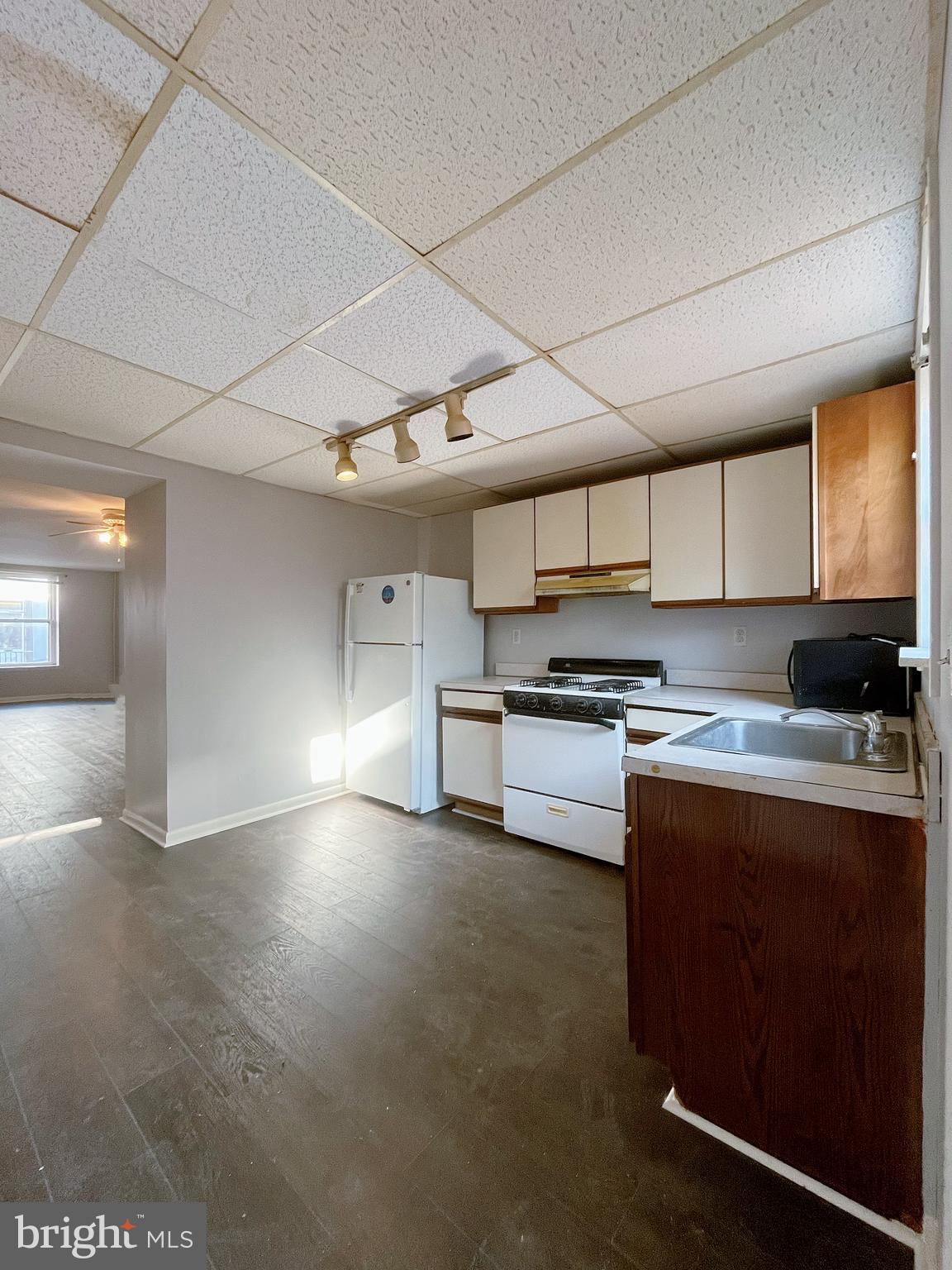 WHITMAN - Residential