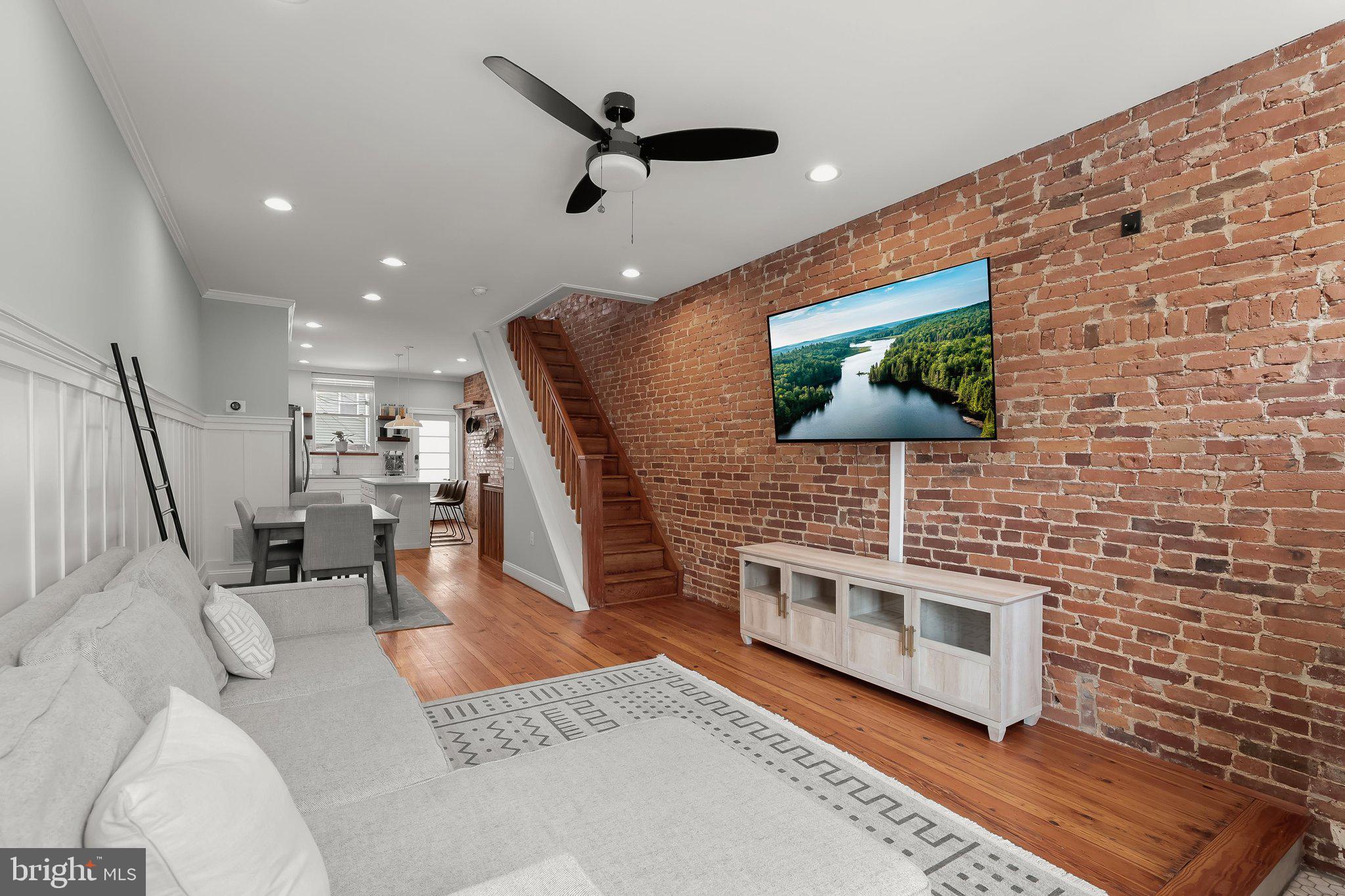 RIVERSIDE - Residential
