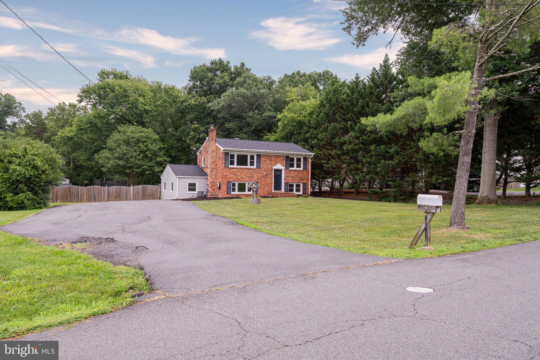 BROAD RUN FARMS - Residential