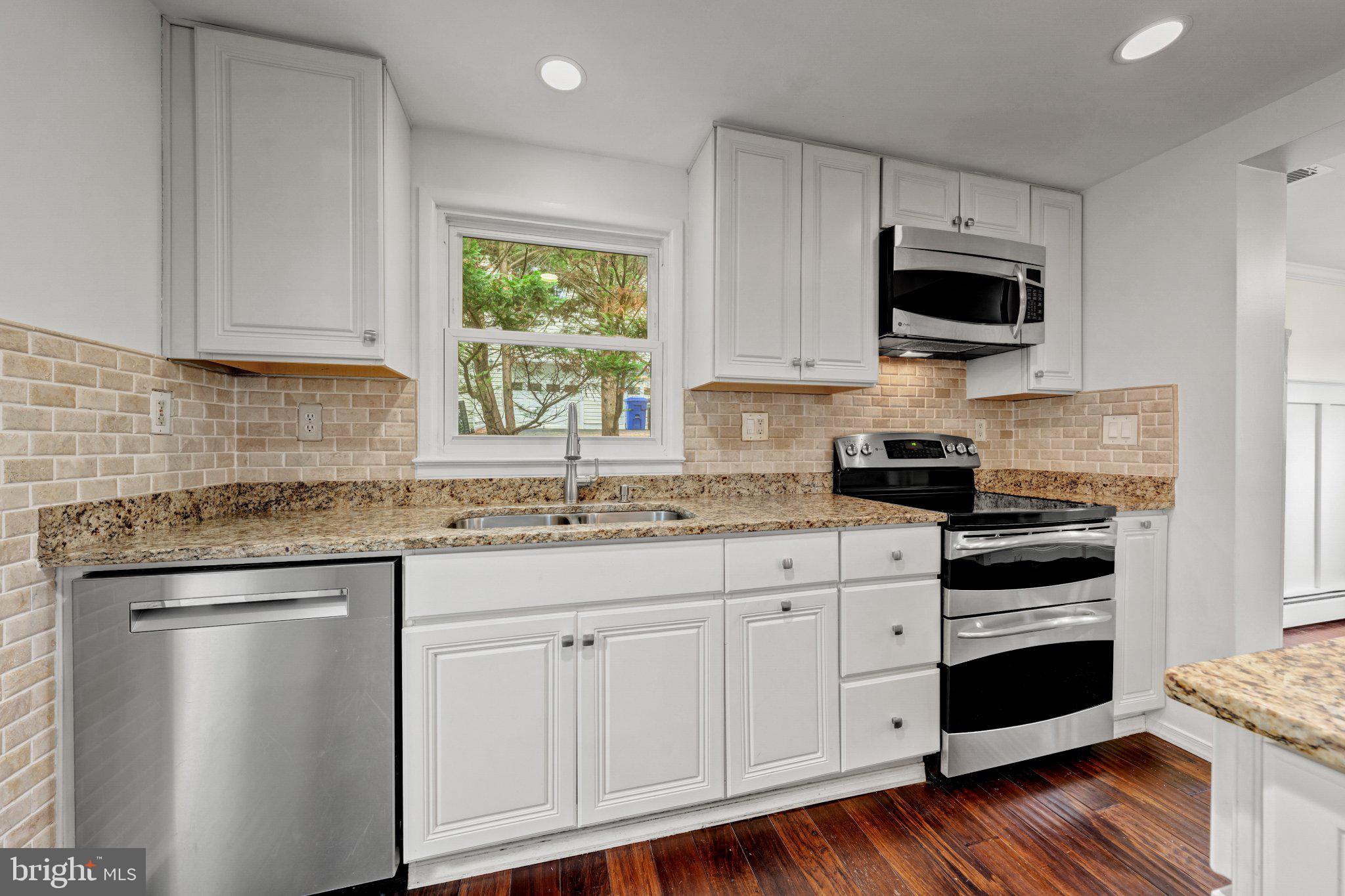 BROAD RUN FARMS - Residential