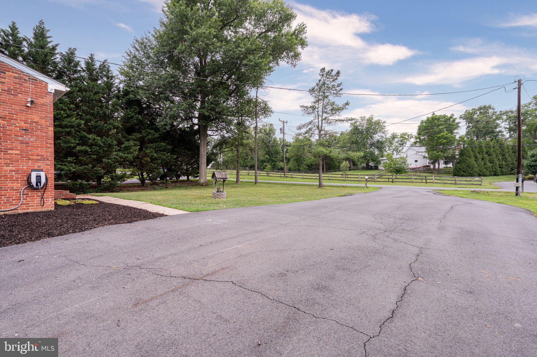 BROAD RUN FARMS - Residential