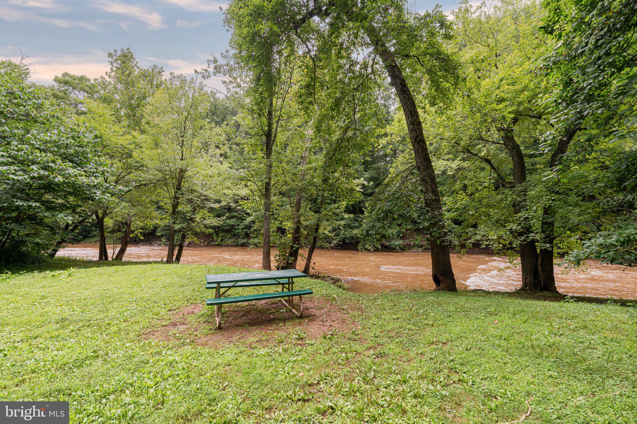 BROAD RUN FARMS - Residential