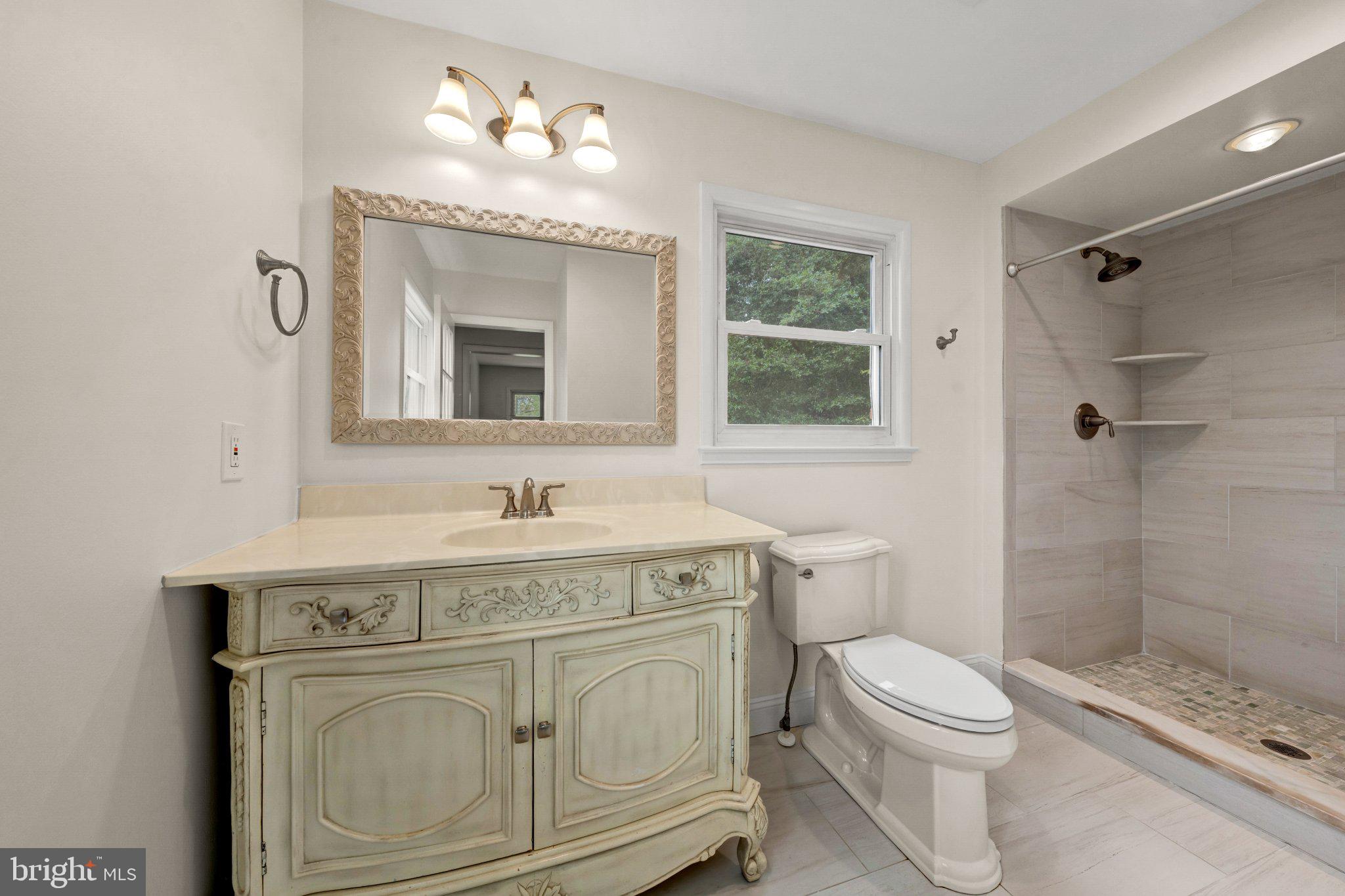 BROAD RUN FARMS - Residential