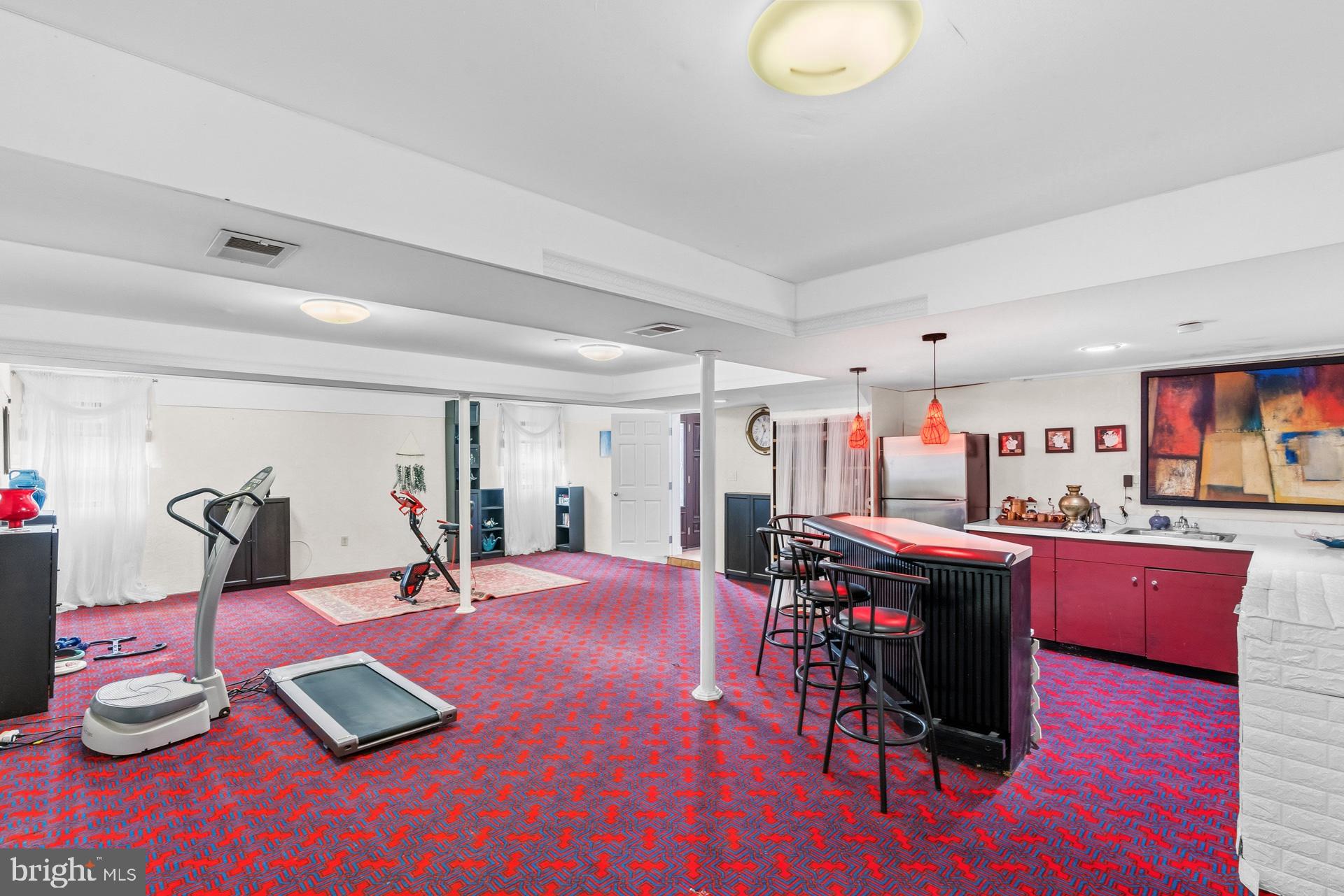 WOODLEY GARDENS - Residential