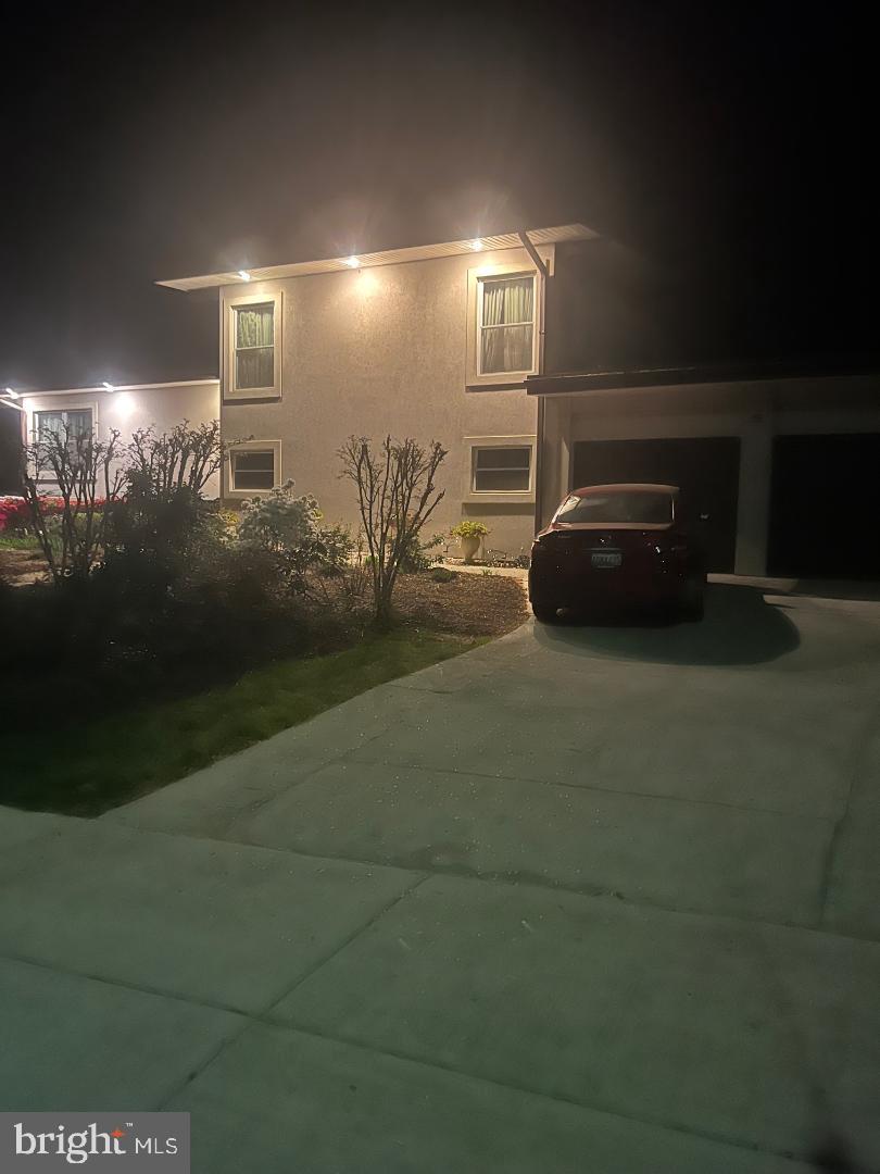 WOODLEY GARDENS - Residential