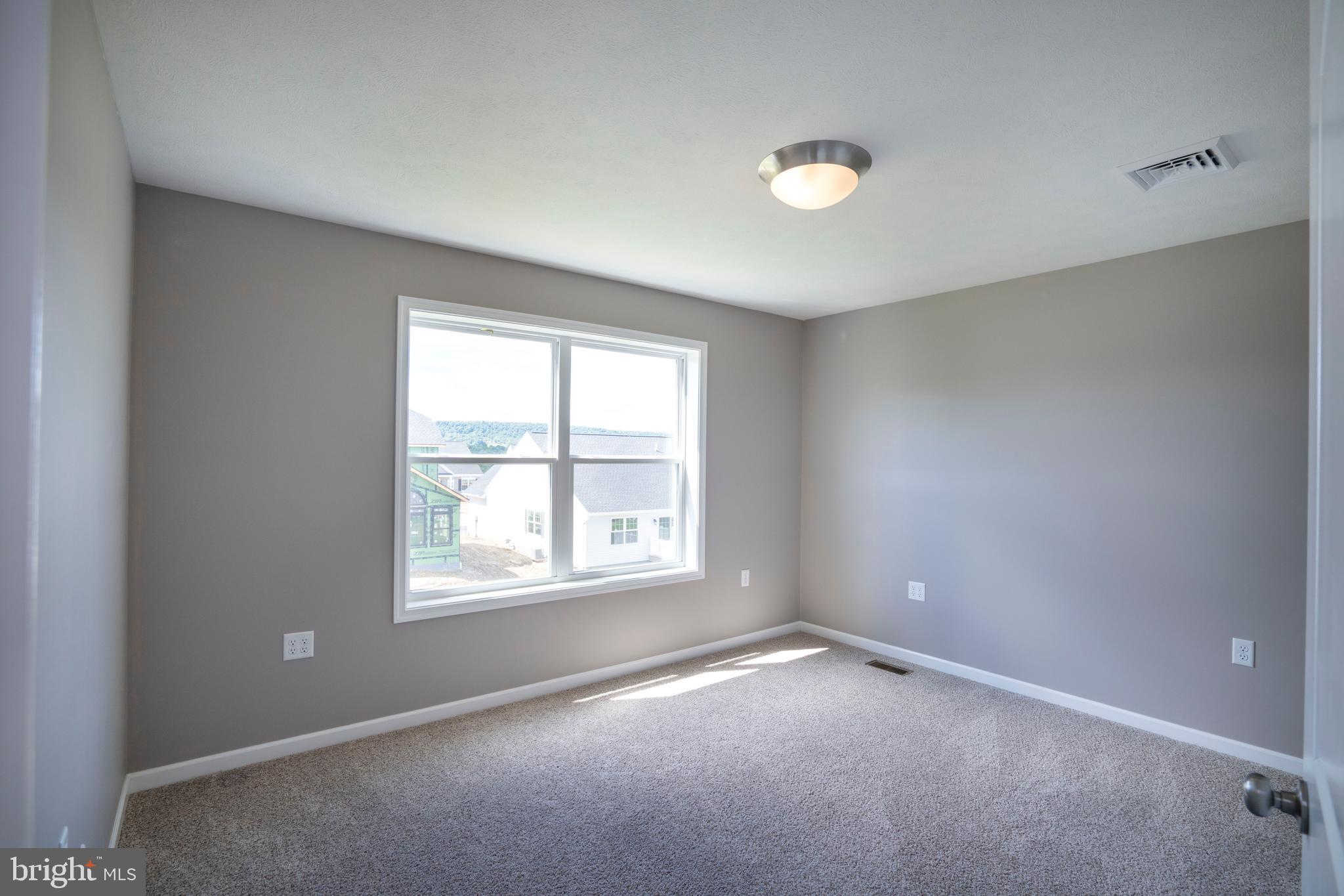 GRAYS POINTE - Residential