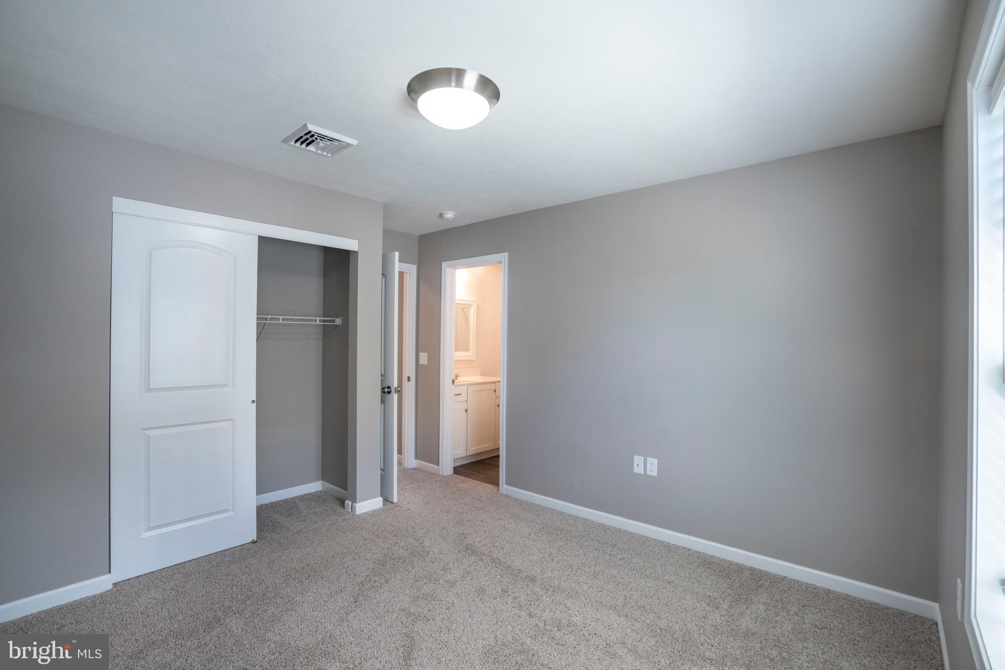 GRAYS POINTE - Residential