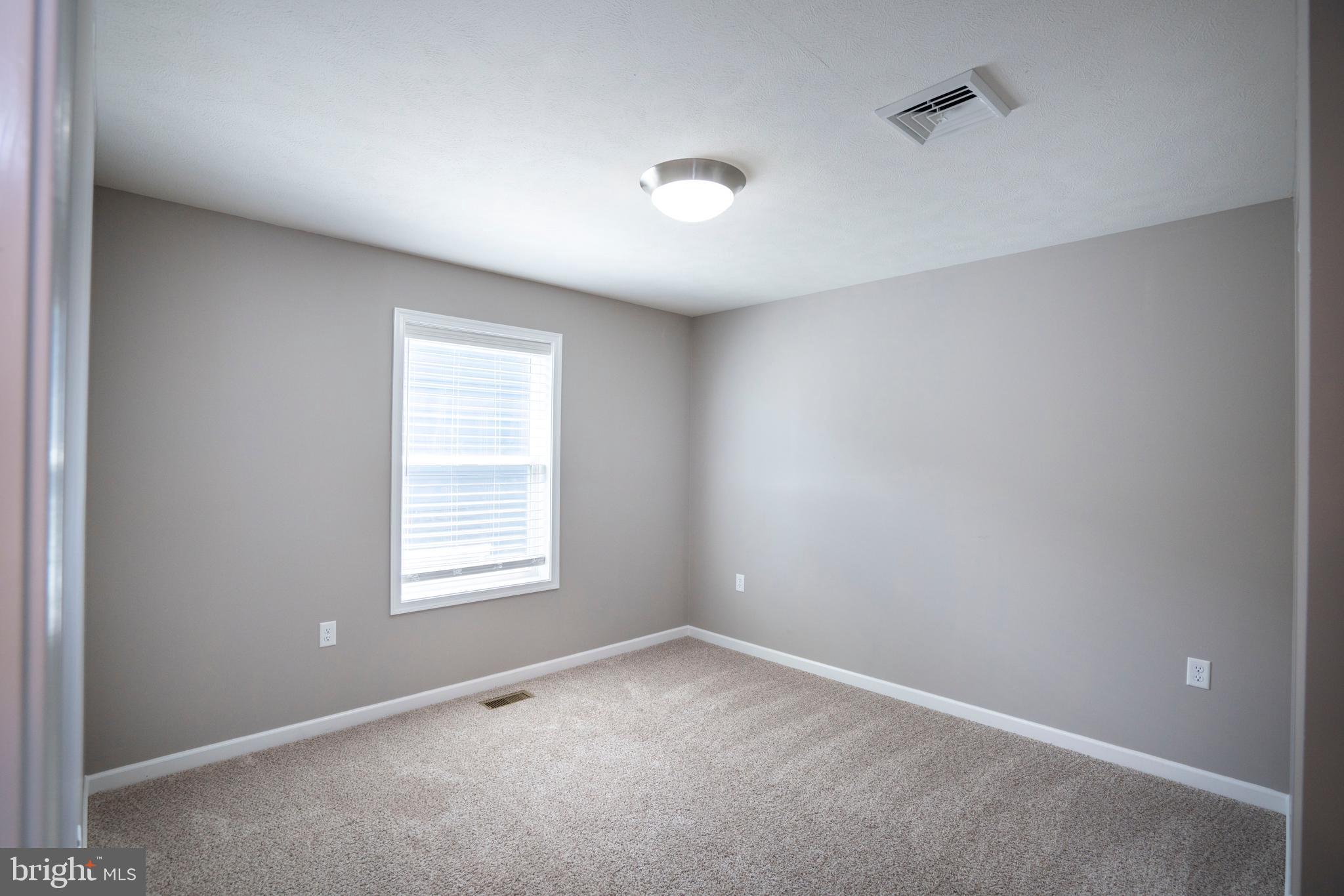 GRAYS POINTE - Residential