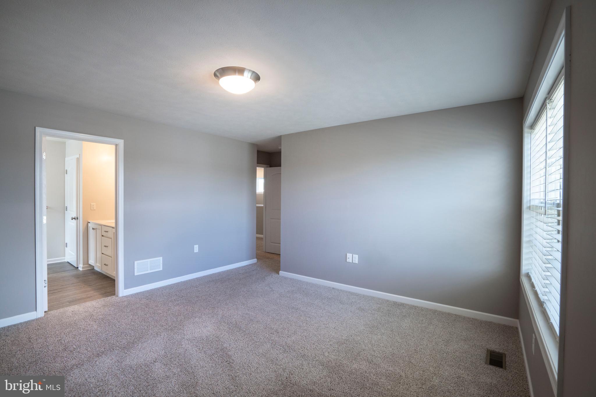 GRAYS POINTE - Residential