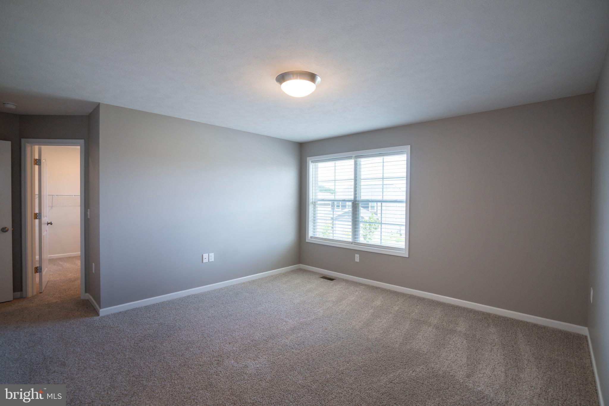 GRAYS POINTE - Residential