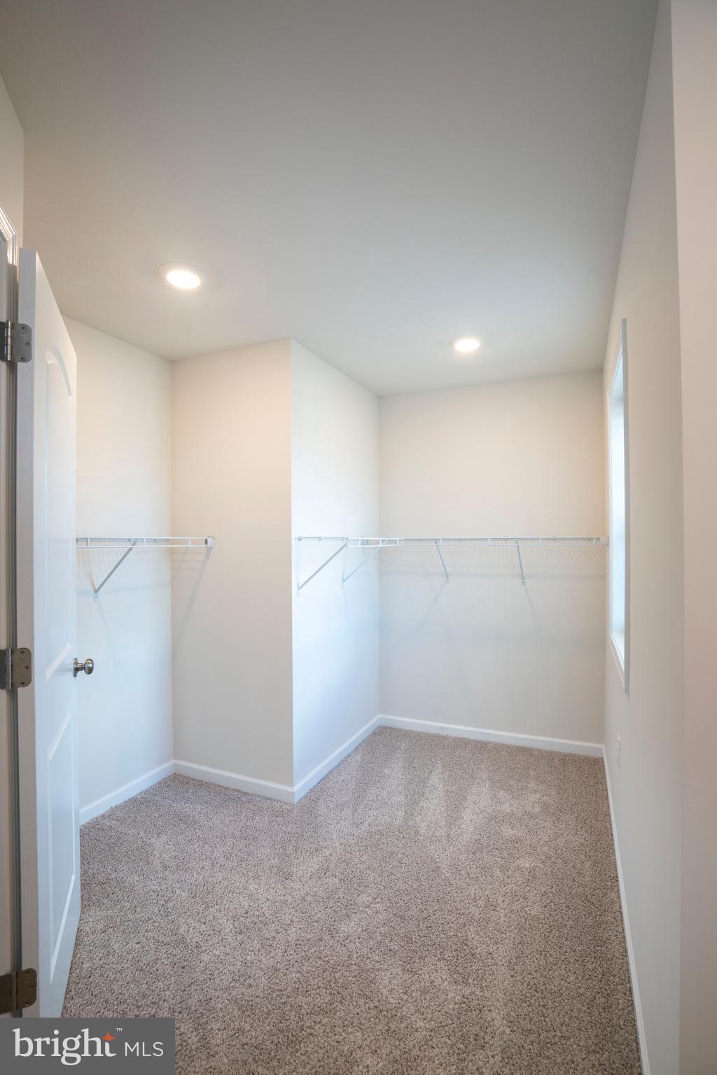 GRAYS POINTE - Residential