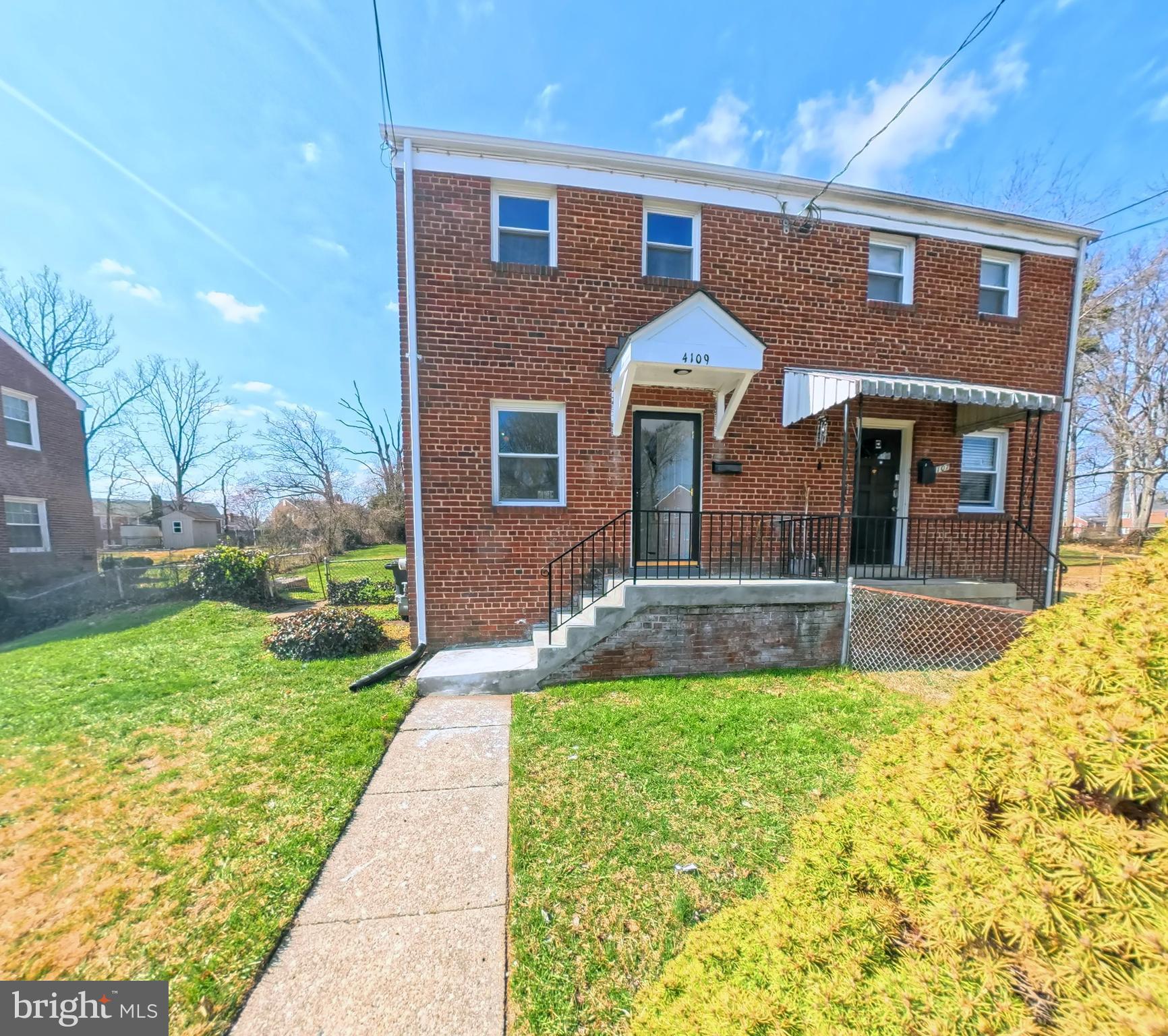 HILLCREST - Residential